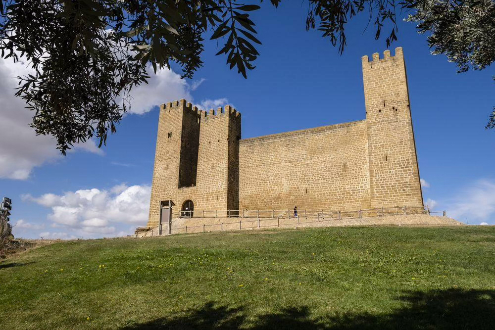 Ruta en coche por monasterios y fortalezas desde Zaragoza