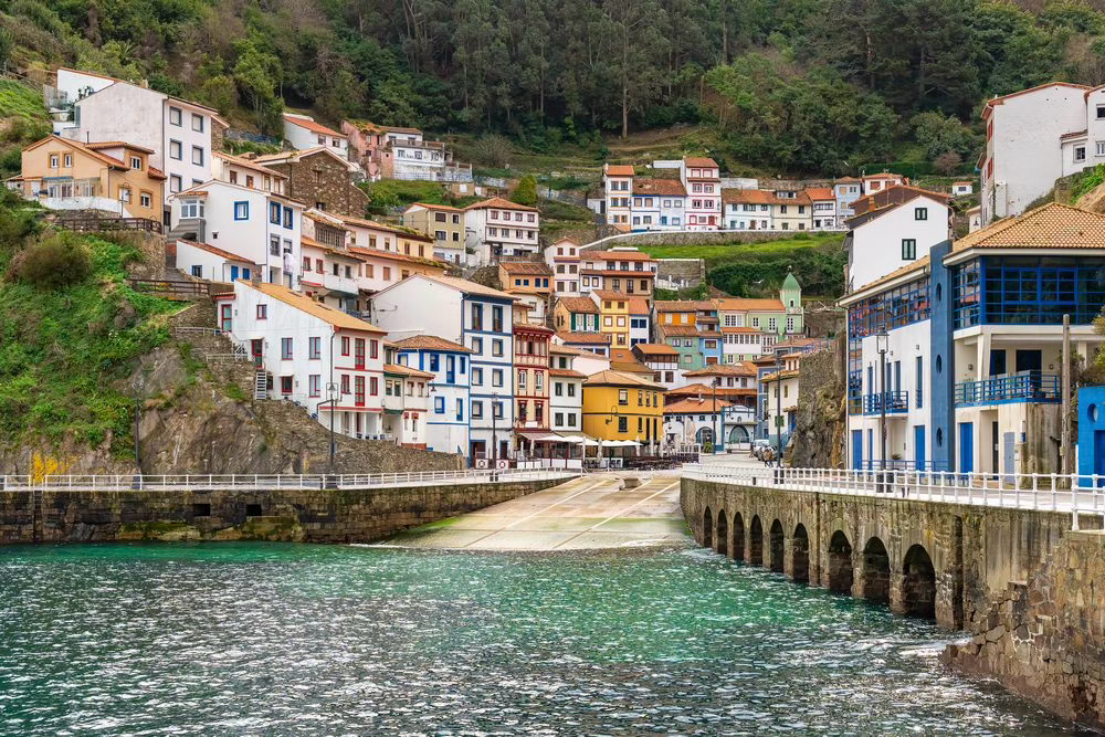 Ruta en coche por la costa asturiana: de Llanes a Cudillero
