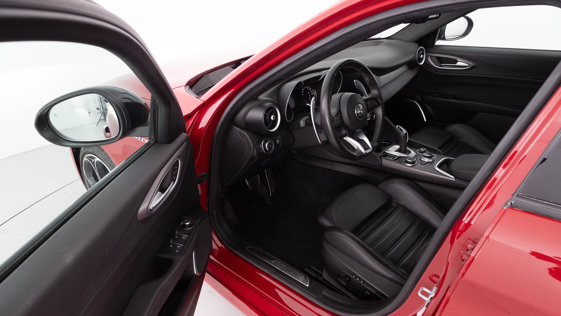 alfa romeo giulia veloce 2.0 TURBO 280CV AWD AUTO 2022 rojo alfa 20