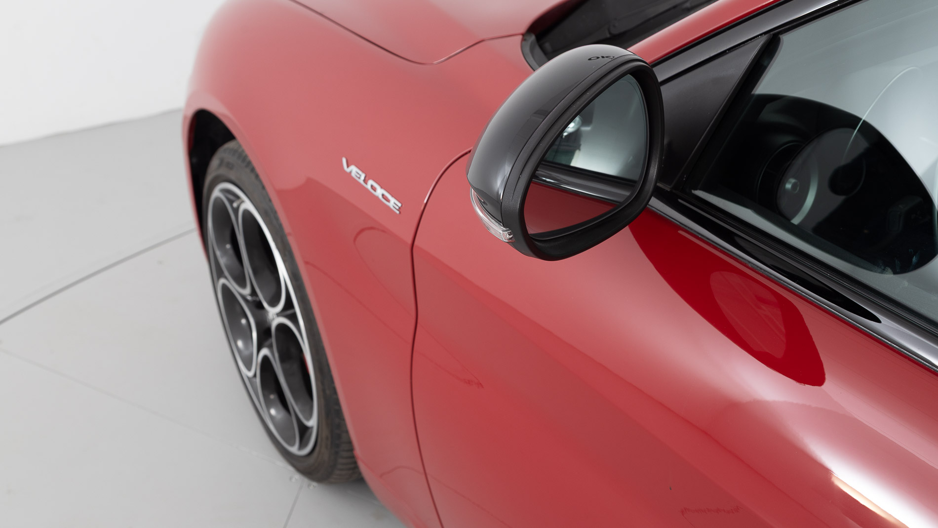 alfa romeo giulia veloce 2.0 TURBO 280CV AWD AUTO 2022 rojo alfa 25