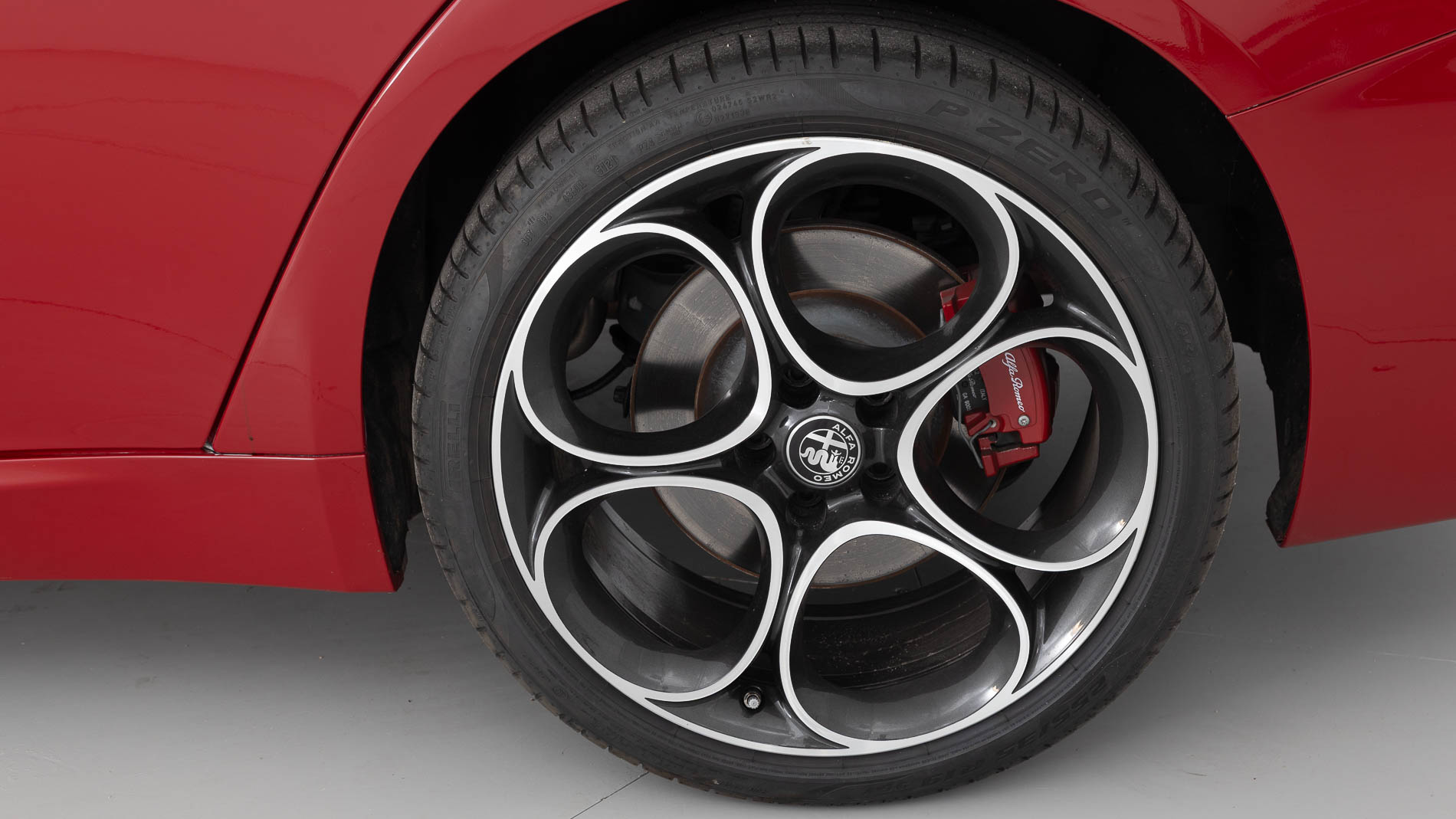 alfa romeo giulia veloce 2.0 TURBO 280CV AWD AUTO 2022 rojo alfa 35
