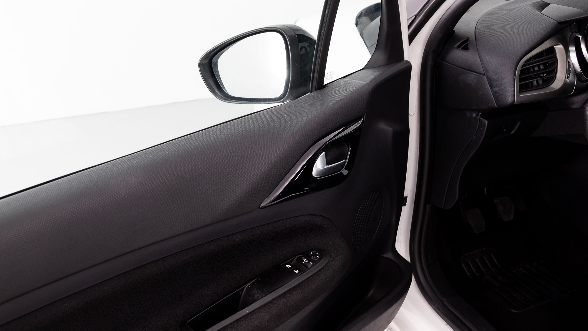 ds ds3 desir 1.2 80 2017 blanco 24