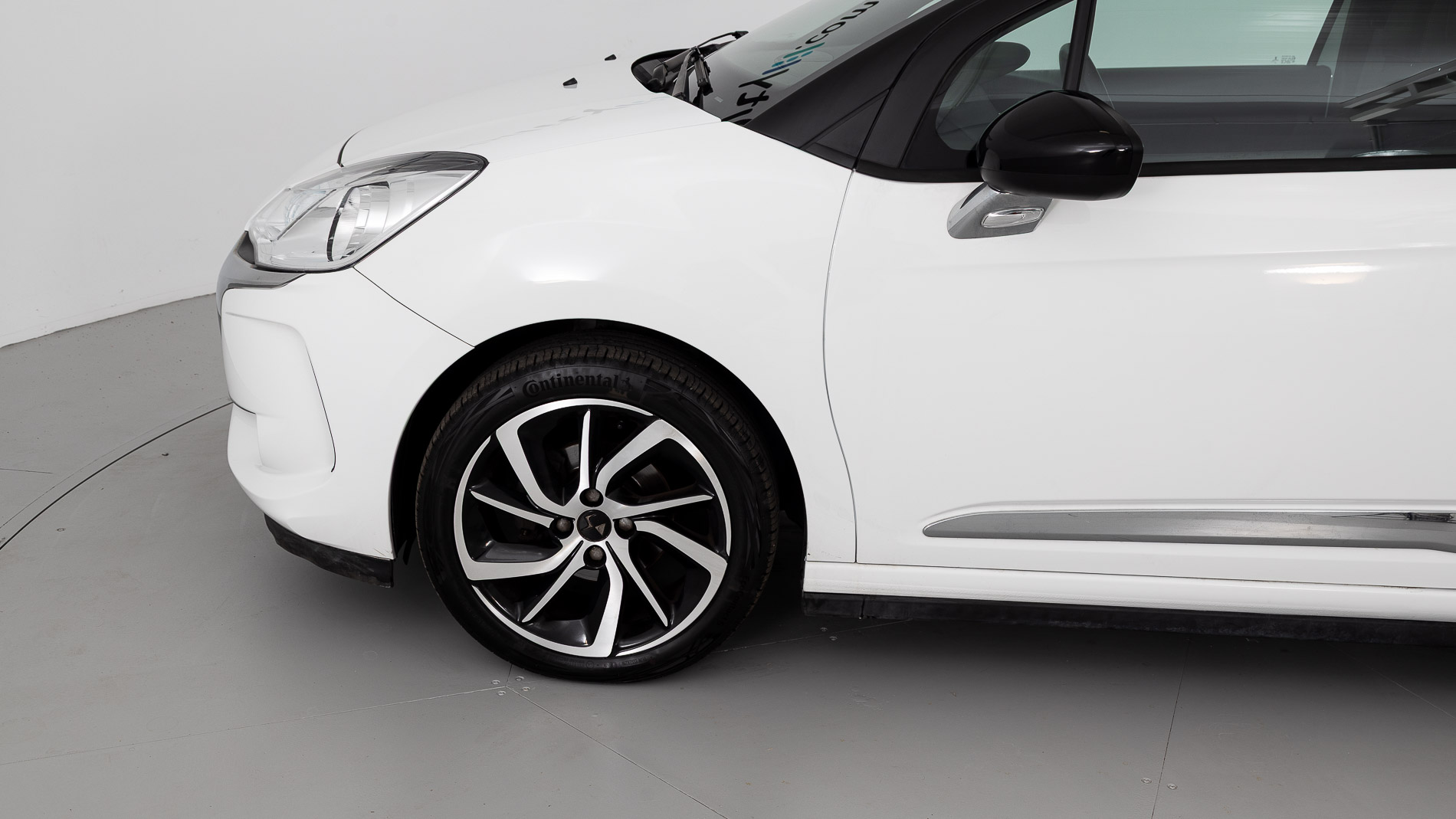 ds ds3 desir 1.2 80 2017 blanco 21