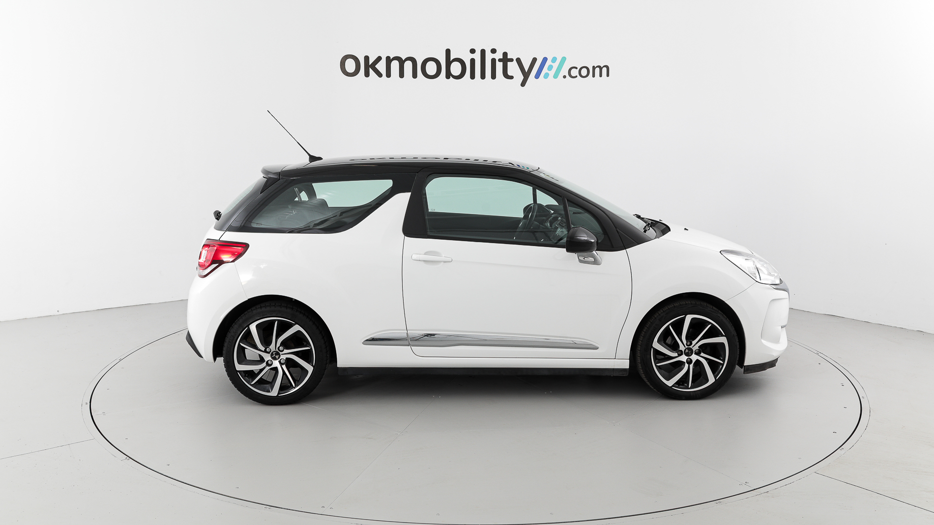 ds ds3 desir 1.2 80 2017 blanco 11