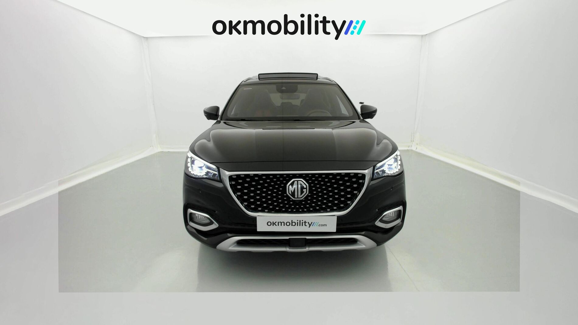 mg hs luxury 1.5 T-GDI 162 AT 2023 pebble black - pbc 13