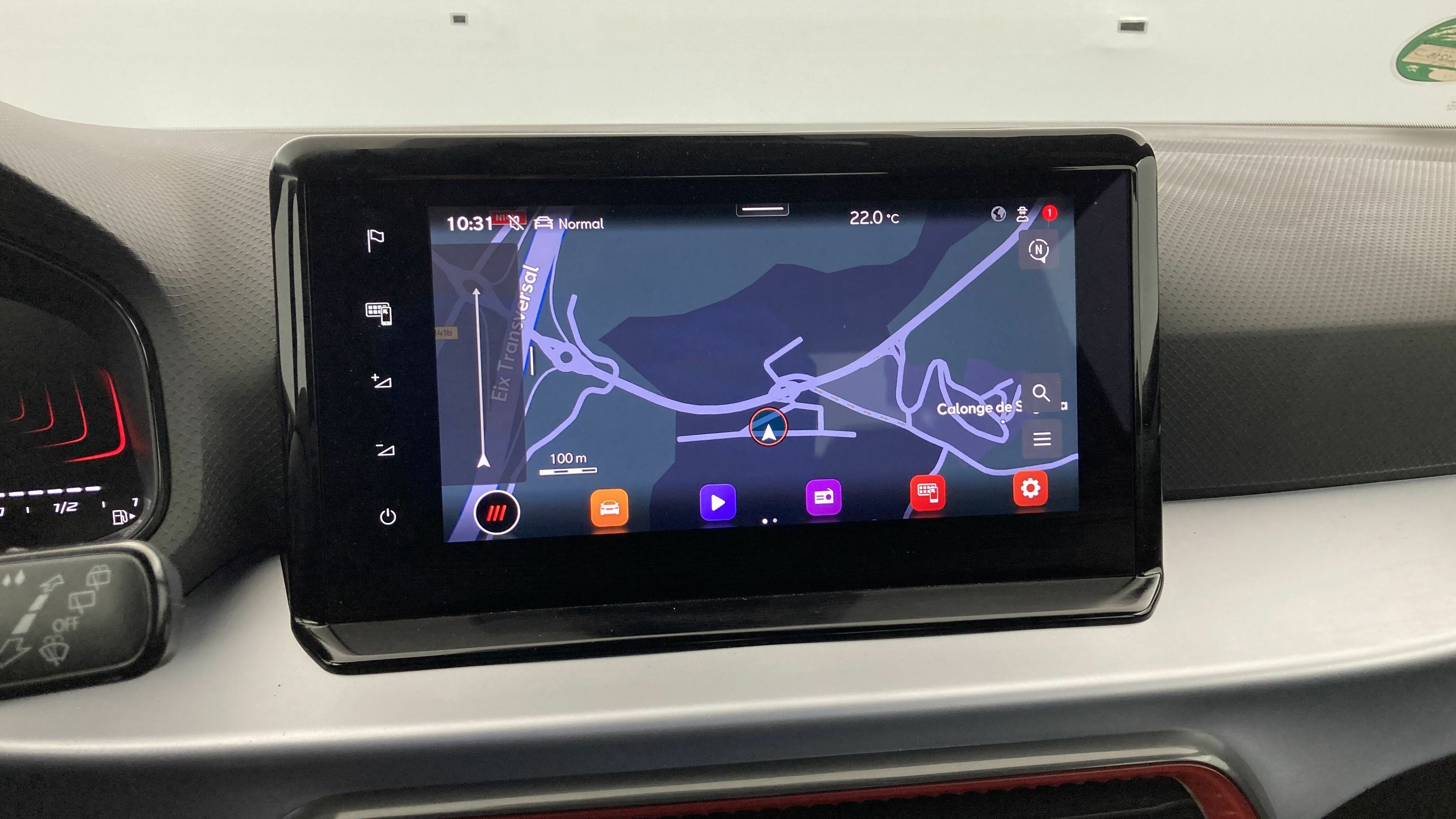 seat arona fr 1.0 TSI 110 2023 nevada weiß metallic / magnetic grau metallic 27