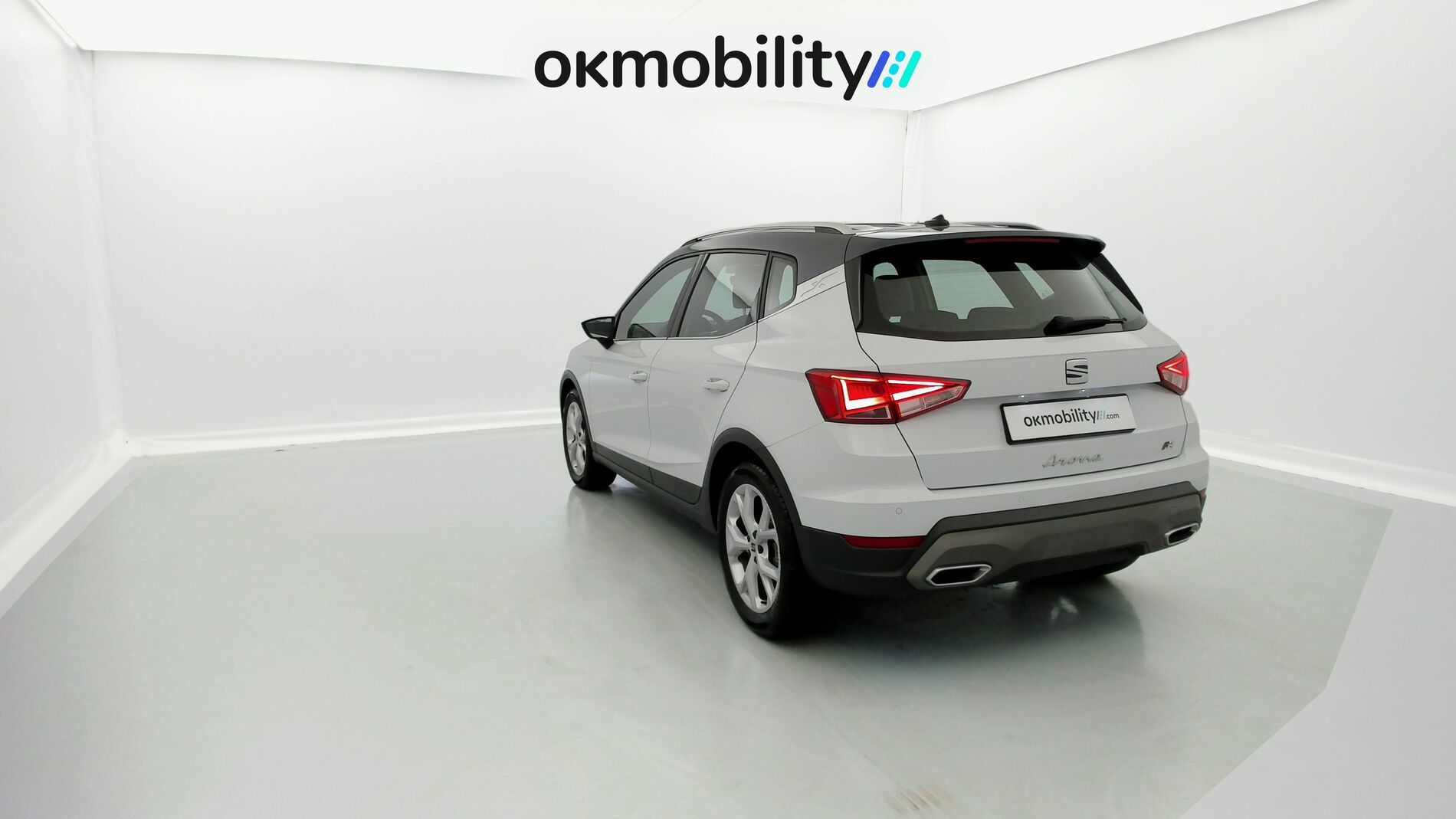 seat arona fr 1.0 TSI 110 2023 nevada weiß metallic / magnetic grau metallic 12