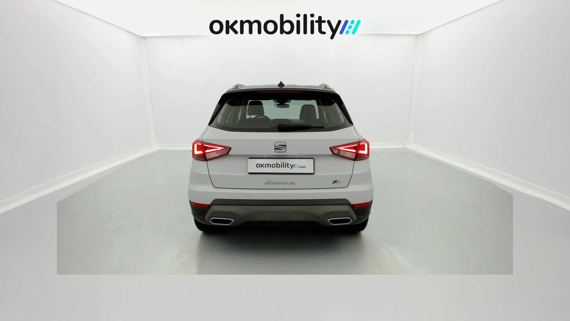 seat arona fr 1.0 TSI 110 2023 nevada weiß metallic / magnetic grau metallic 2