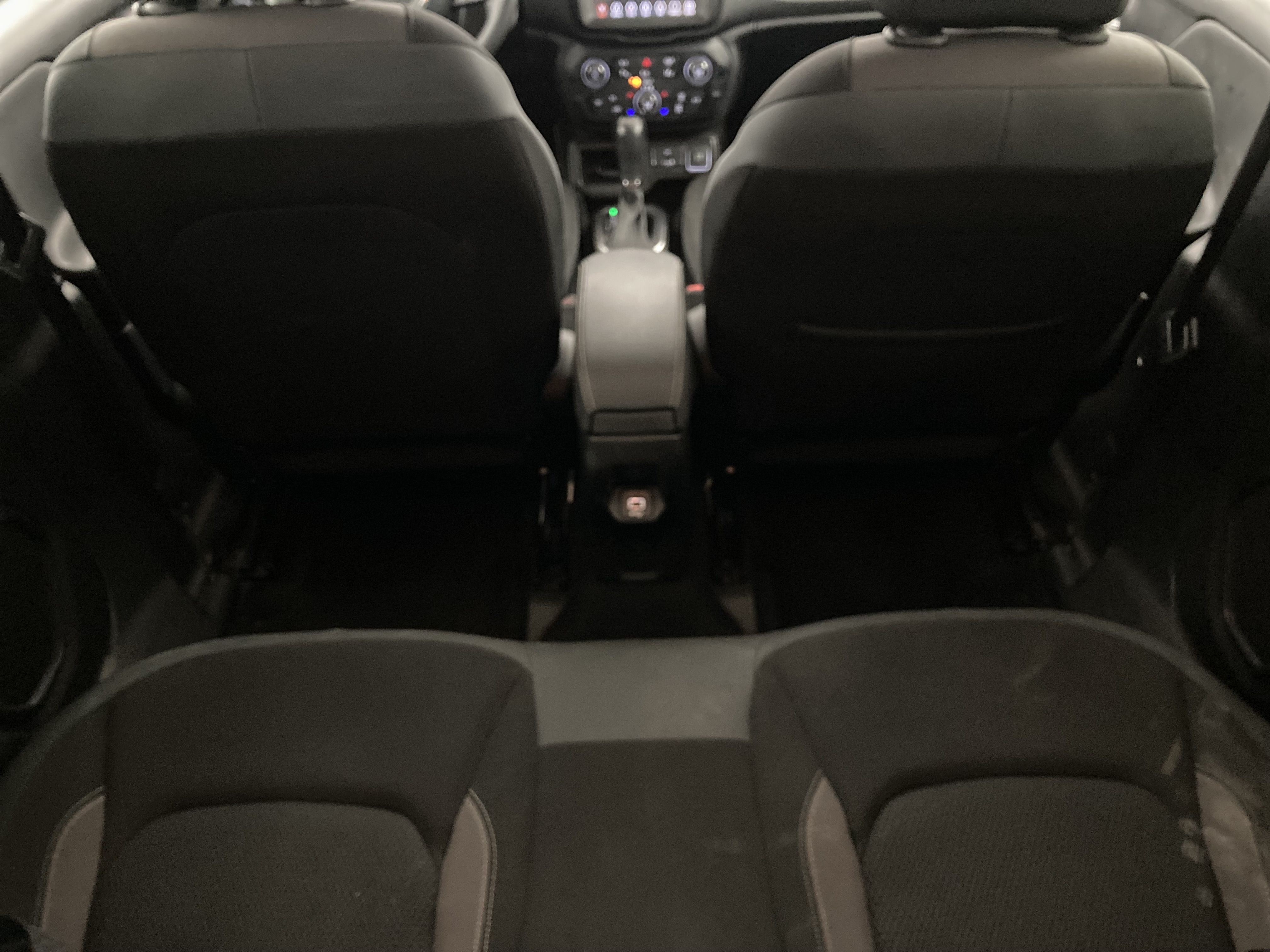 jeep renegade limited 1.5 TURBO 130 DCT 2023 blanco alpine 29