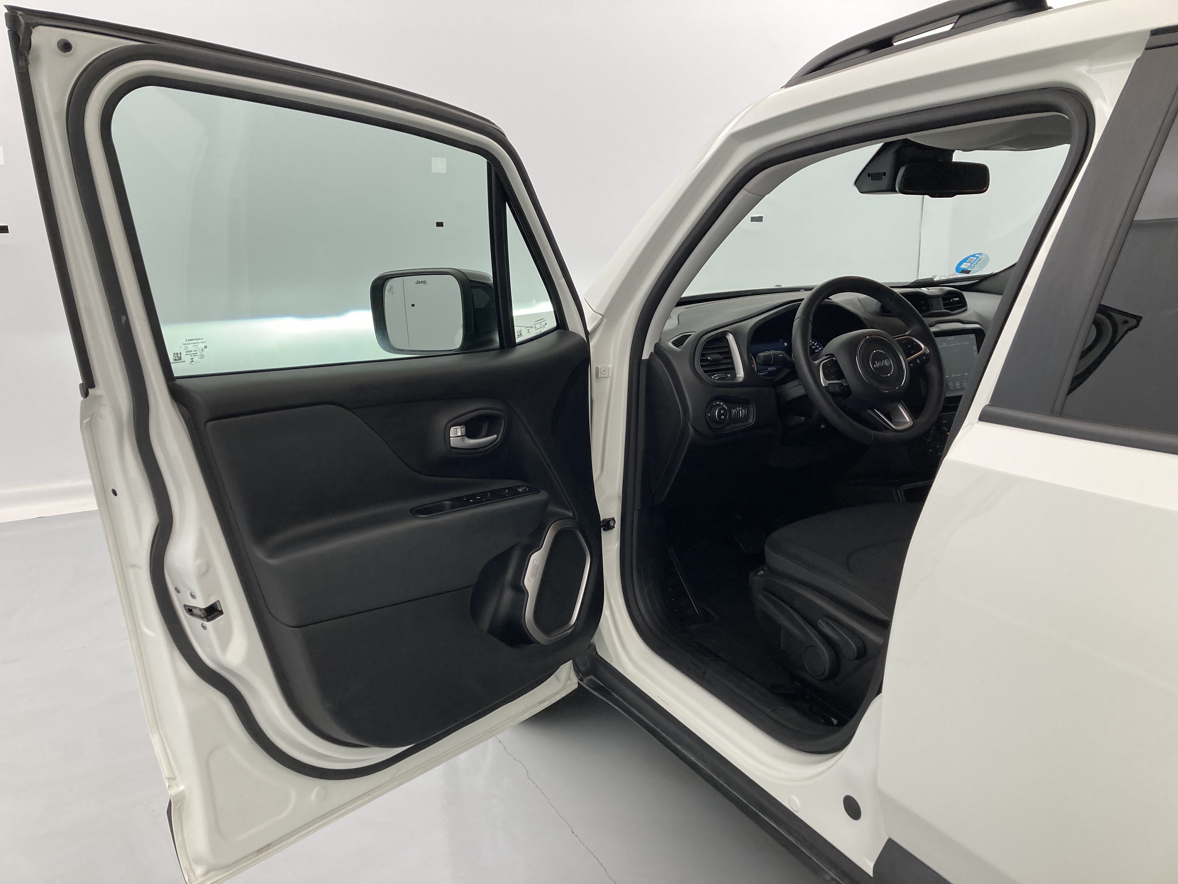 jeep renegade limited 1.5 TURBO 130 DCT 2023 blanco alpine 23