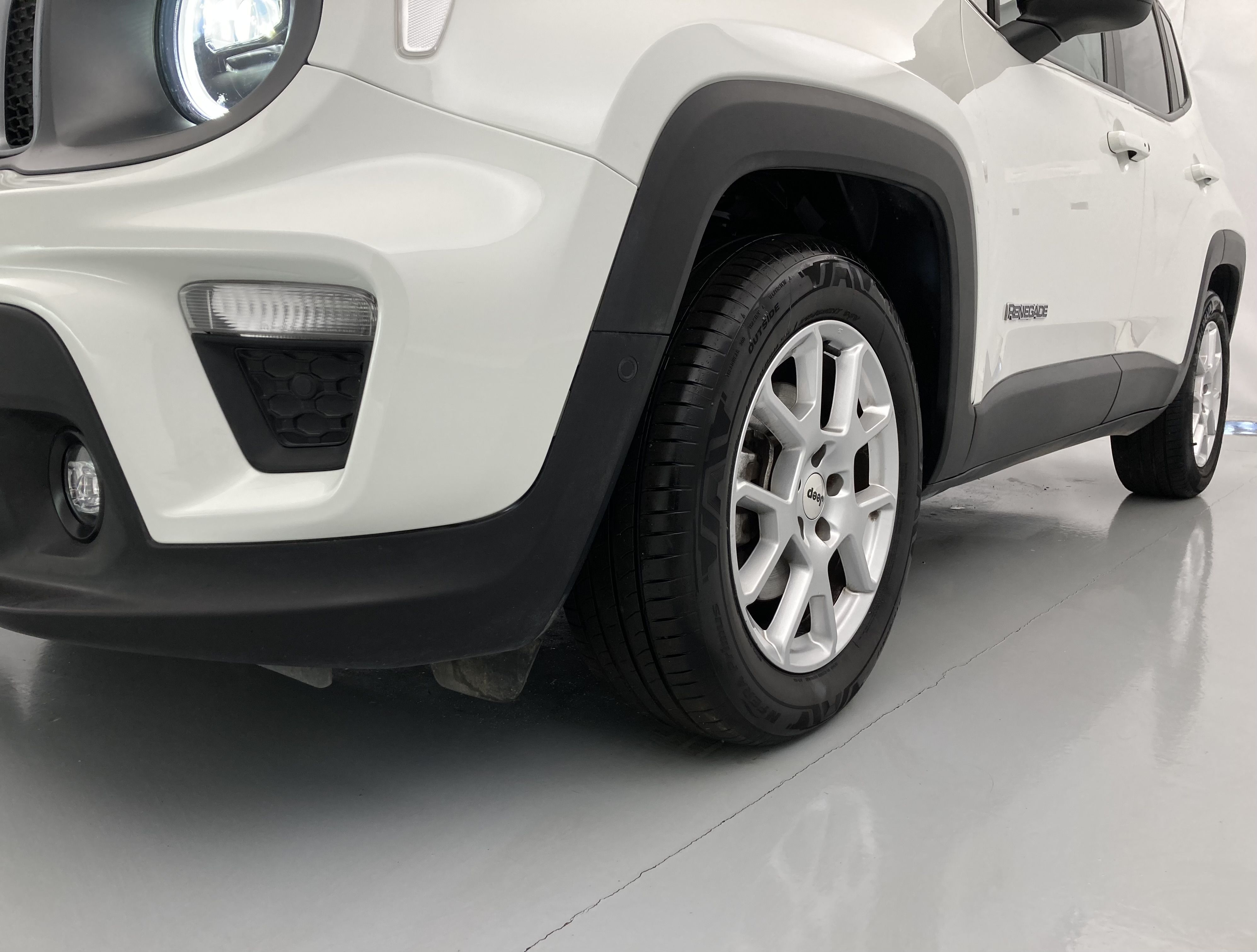 jeep renegade limited 1.5 TURBO 130 DCT 2023 blanco alpine 18