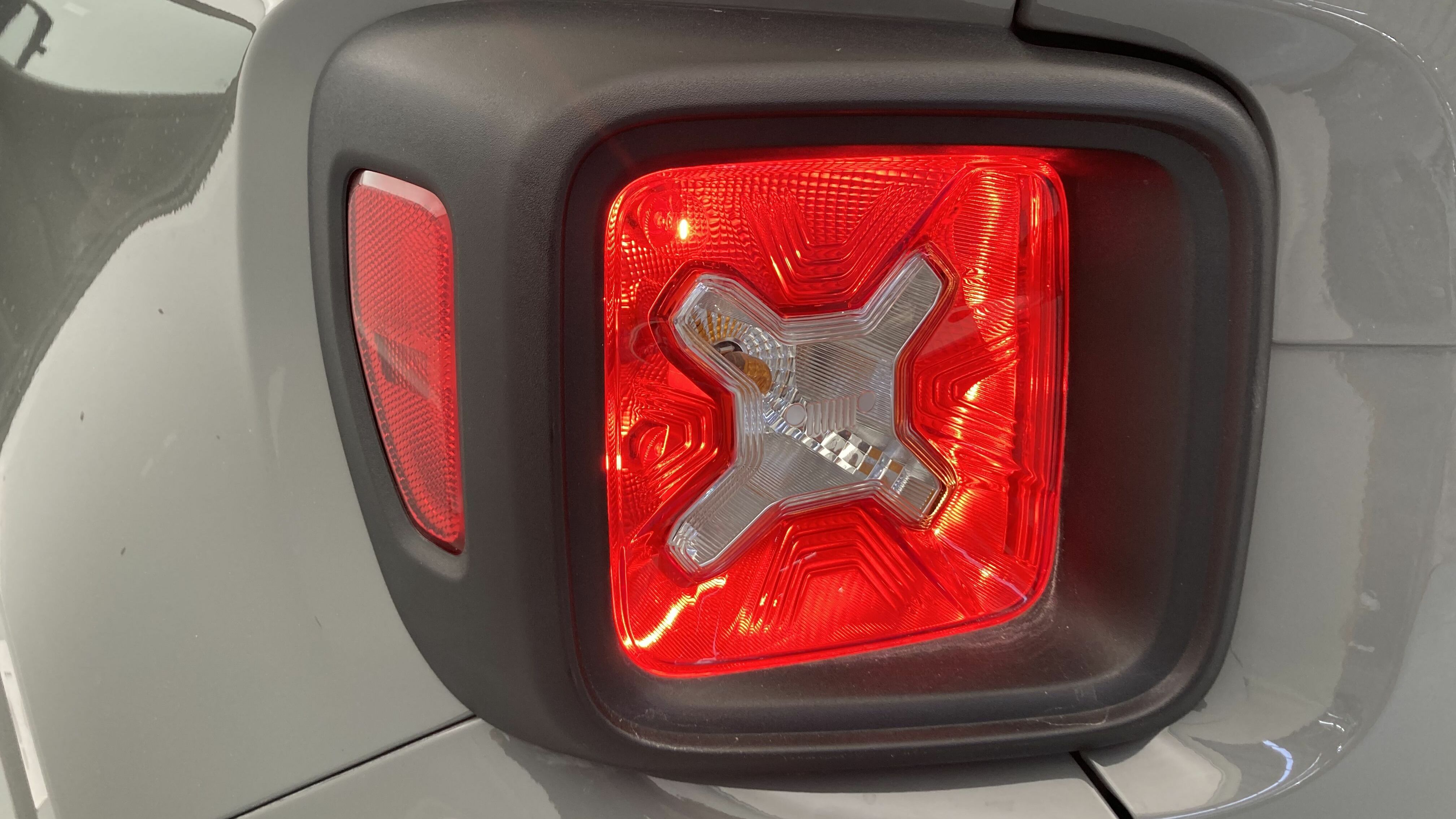 jeep renegade night eagle 1.0 TURBO 120 2022 grigio sting 12