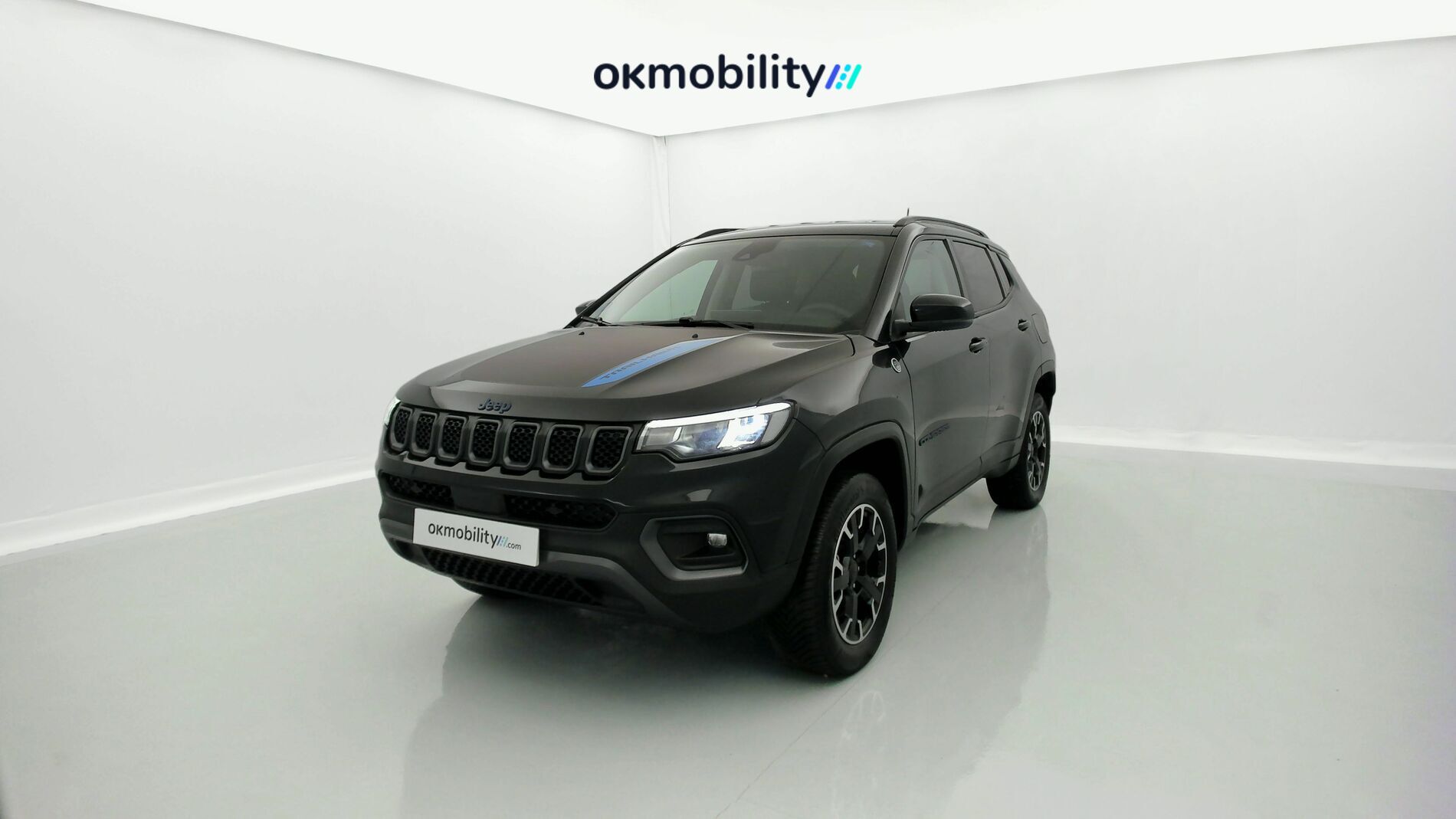 jeep compass trailhawk 1.3 PHEV 240 AWD 2022 negro sólido 1