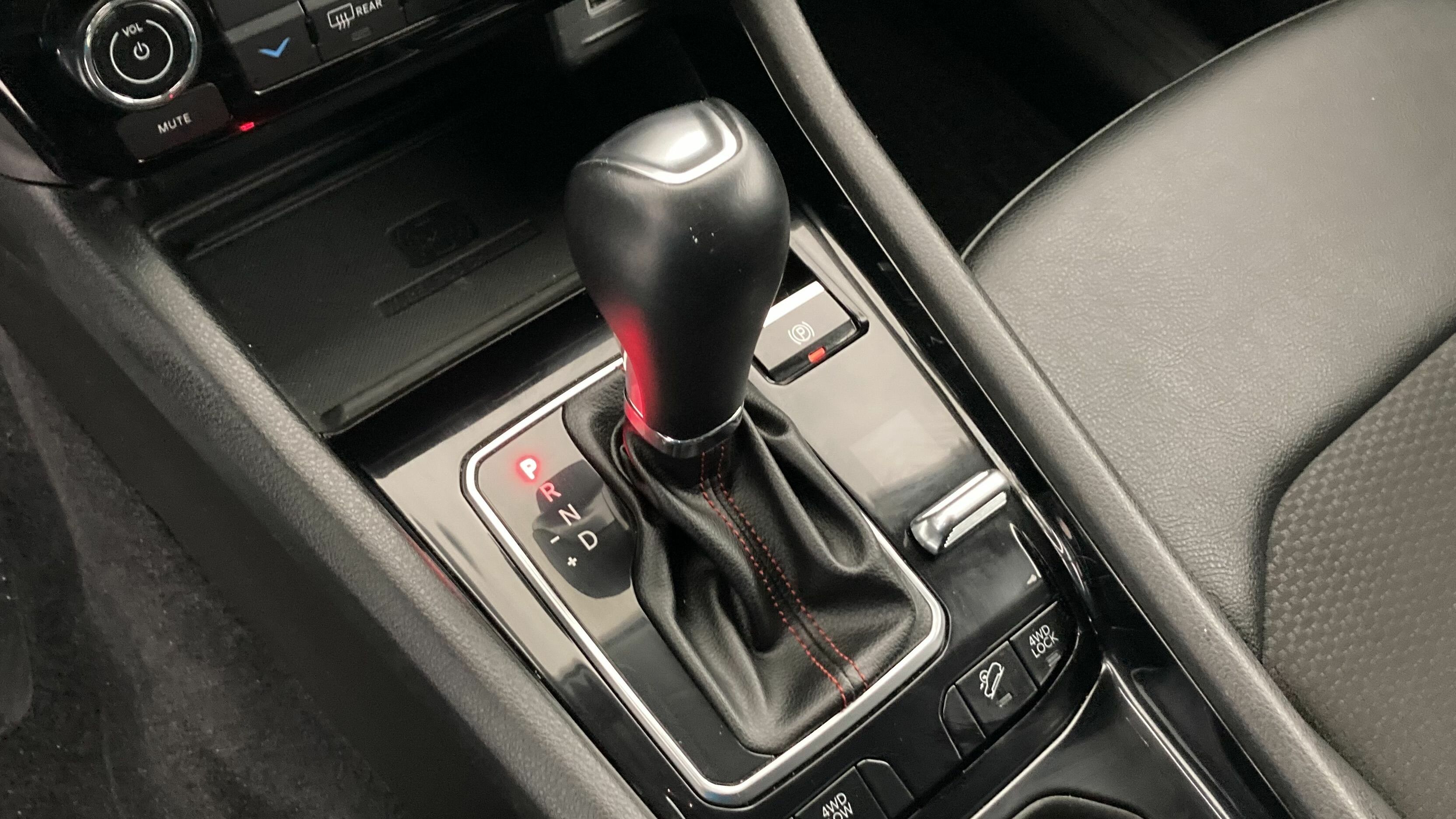 jeep compass trailhawk 1.3 PHEV 240 AWD 2022 negro sólido 13