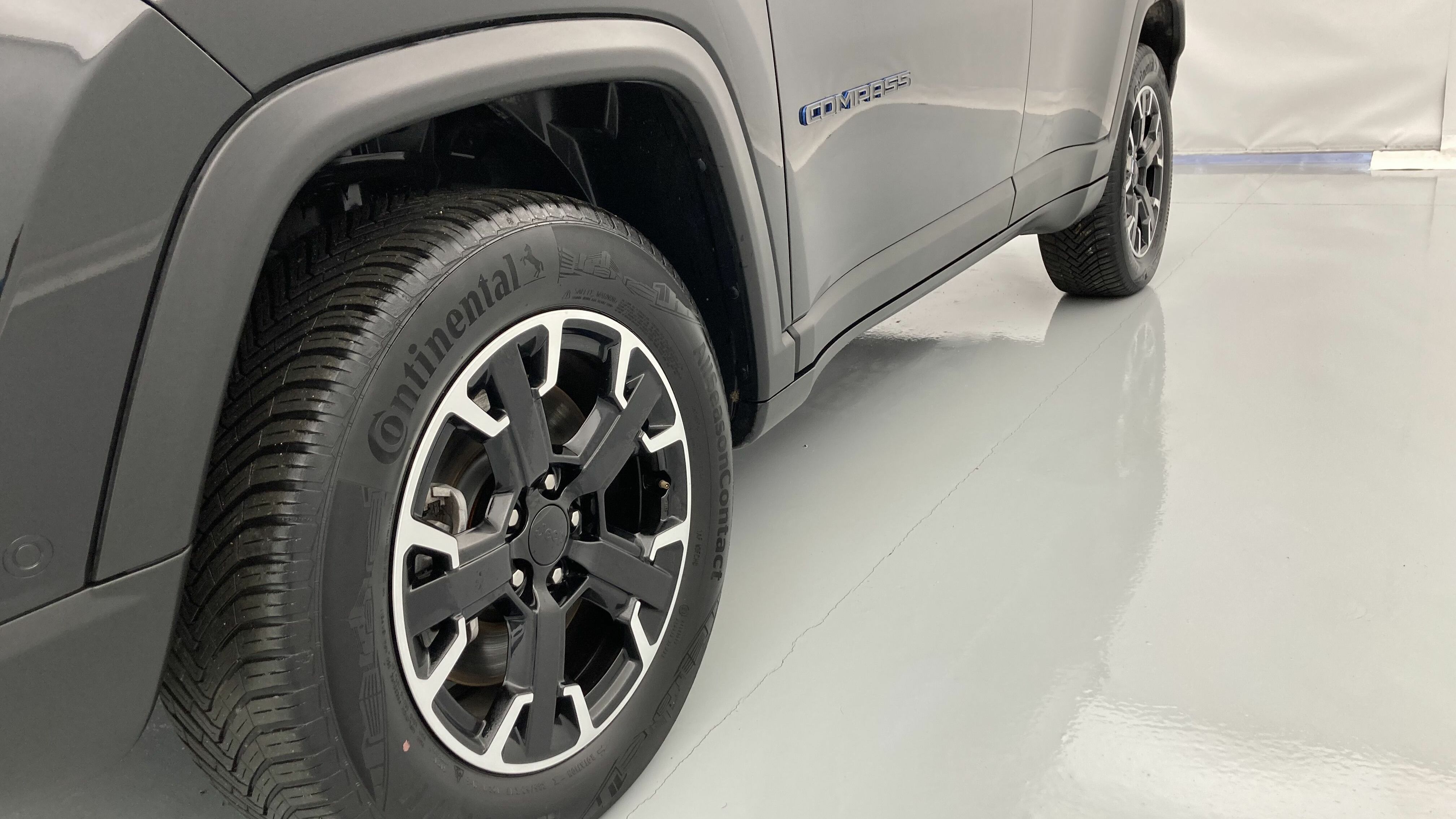 jeep compass trailhawk 1.3 PHEV 240 AWD 2022 negro sólido 20