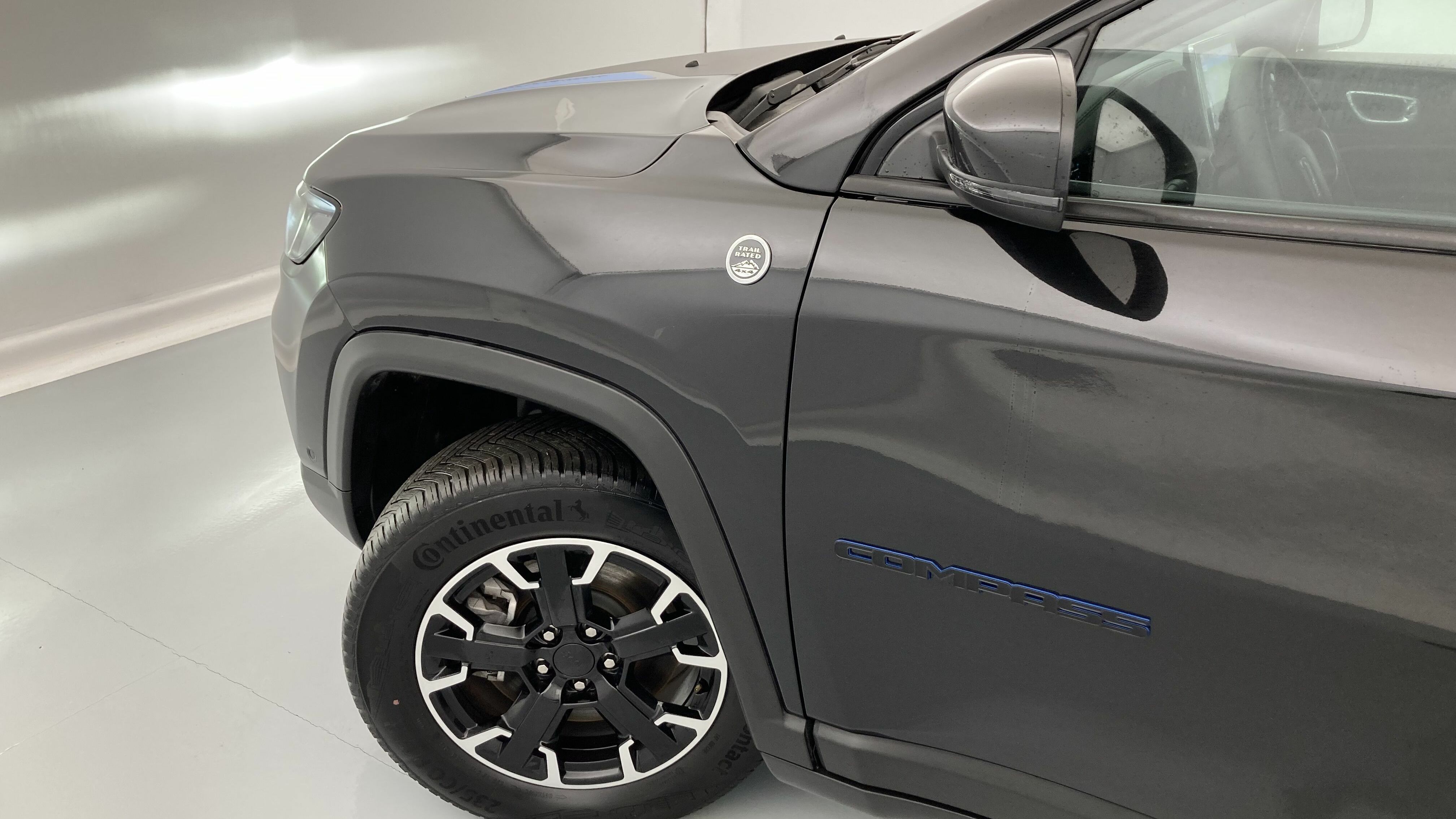 jeep compass trailhawk 1.3 PHEV 240 AWD 2022 negro sólido 14