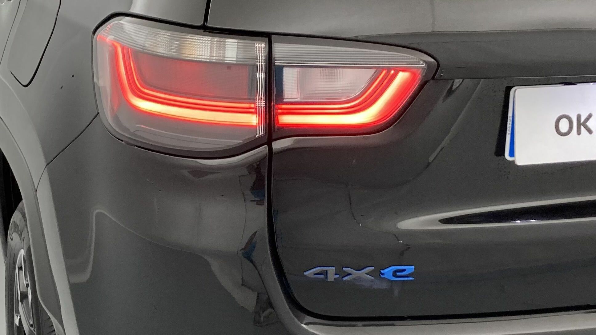 jeep compass trailhawk 1.3 PHEV 240 AWD 2022 negro sólido 15