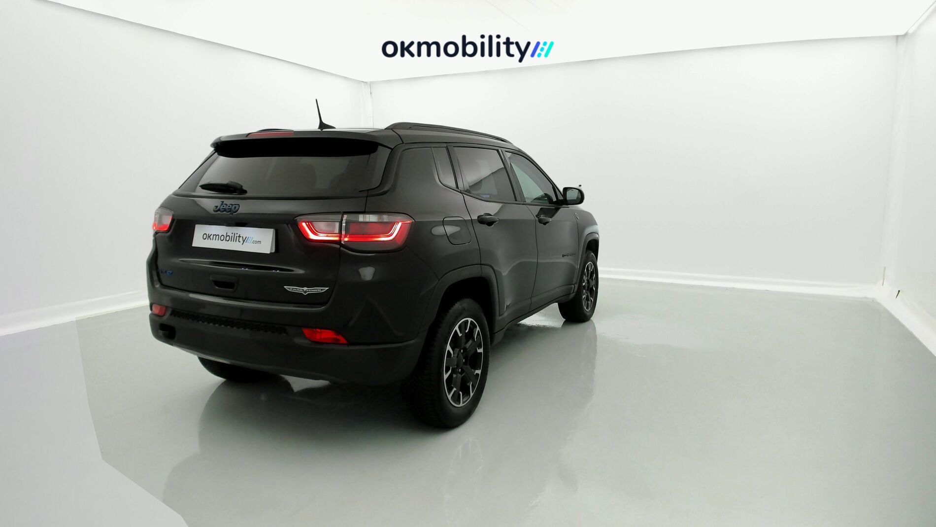 jeep compass trailhawk 1.3 PHEV 240 AWD 2022 negro sólido 9