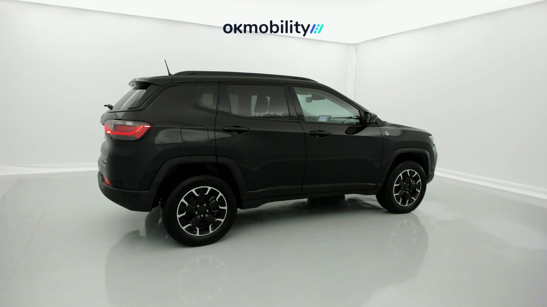 jeep compass trailhawk 1.3 PHEV 240 AWD 2022 negro sólido 10
