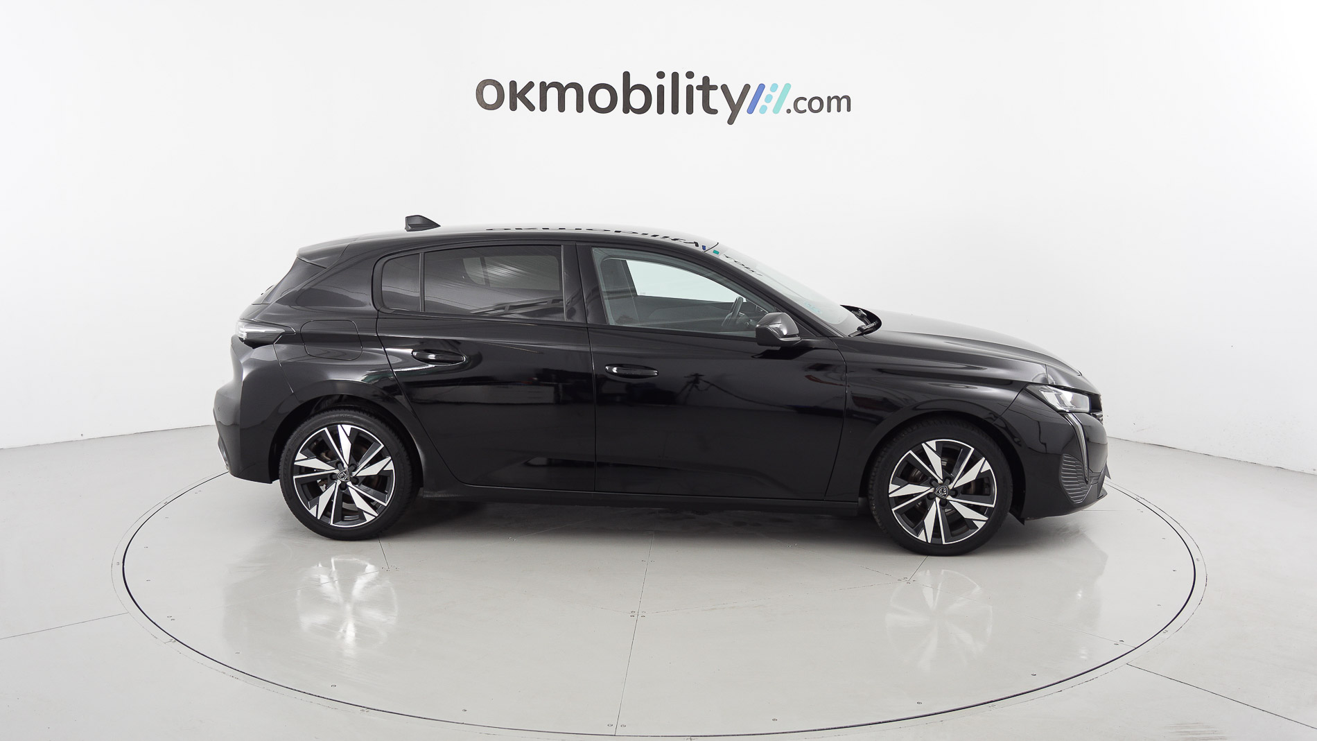 peugeot 308 allure 1.2 PURETECH 130 EAT 2023 negro perla nera 10