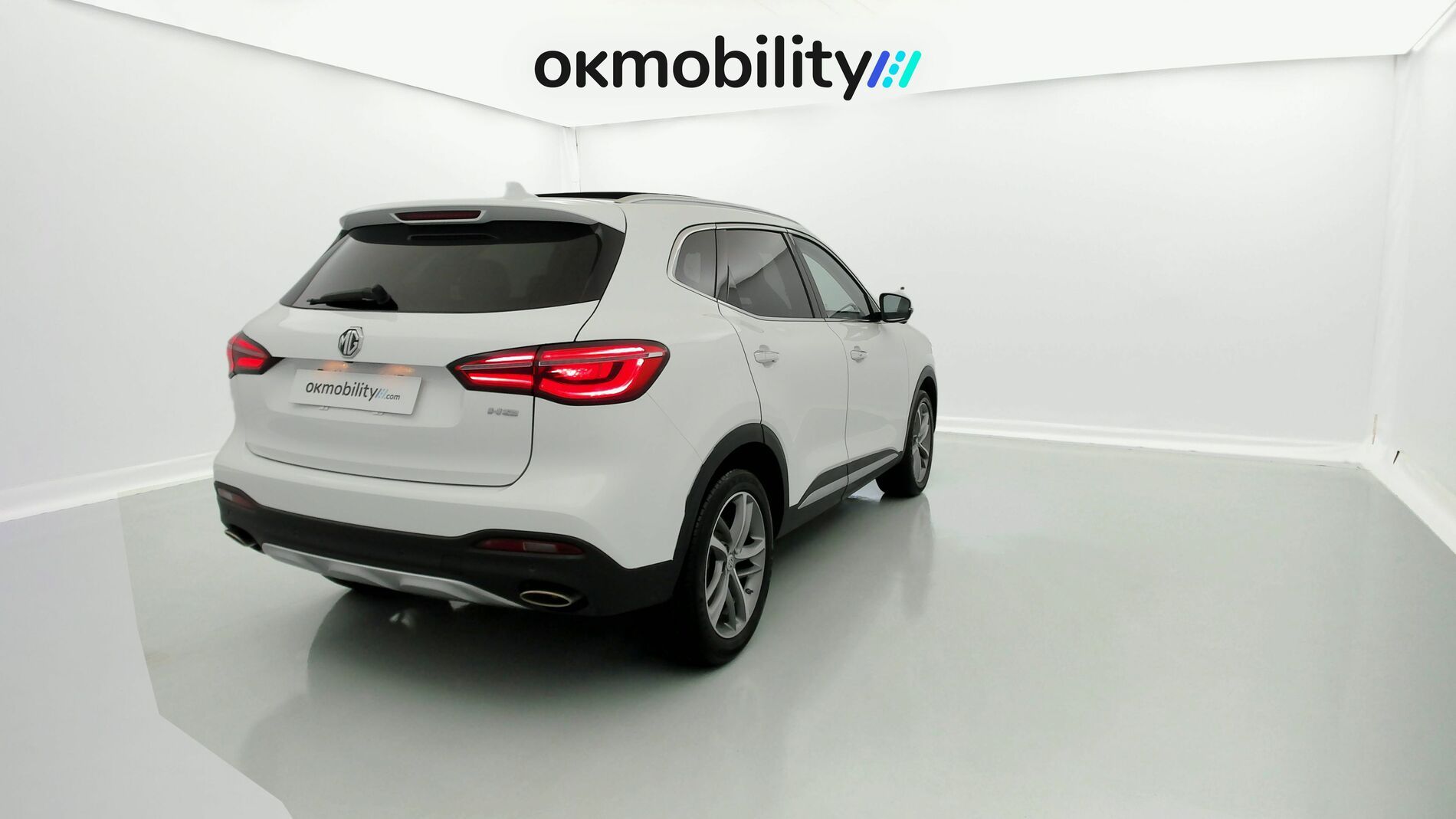 mg hs luxury 1.5 T-GDI 162 2023 dover white 9