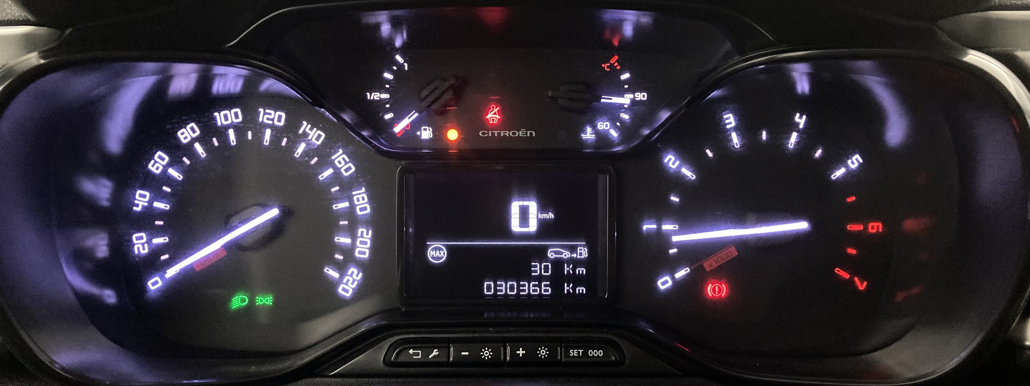 citroen c3 origin max 1.2 PURETECH 83 2024 gris platino / negro 18