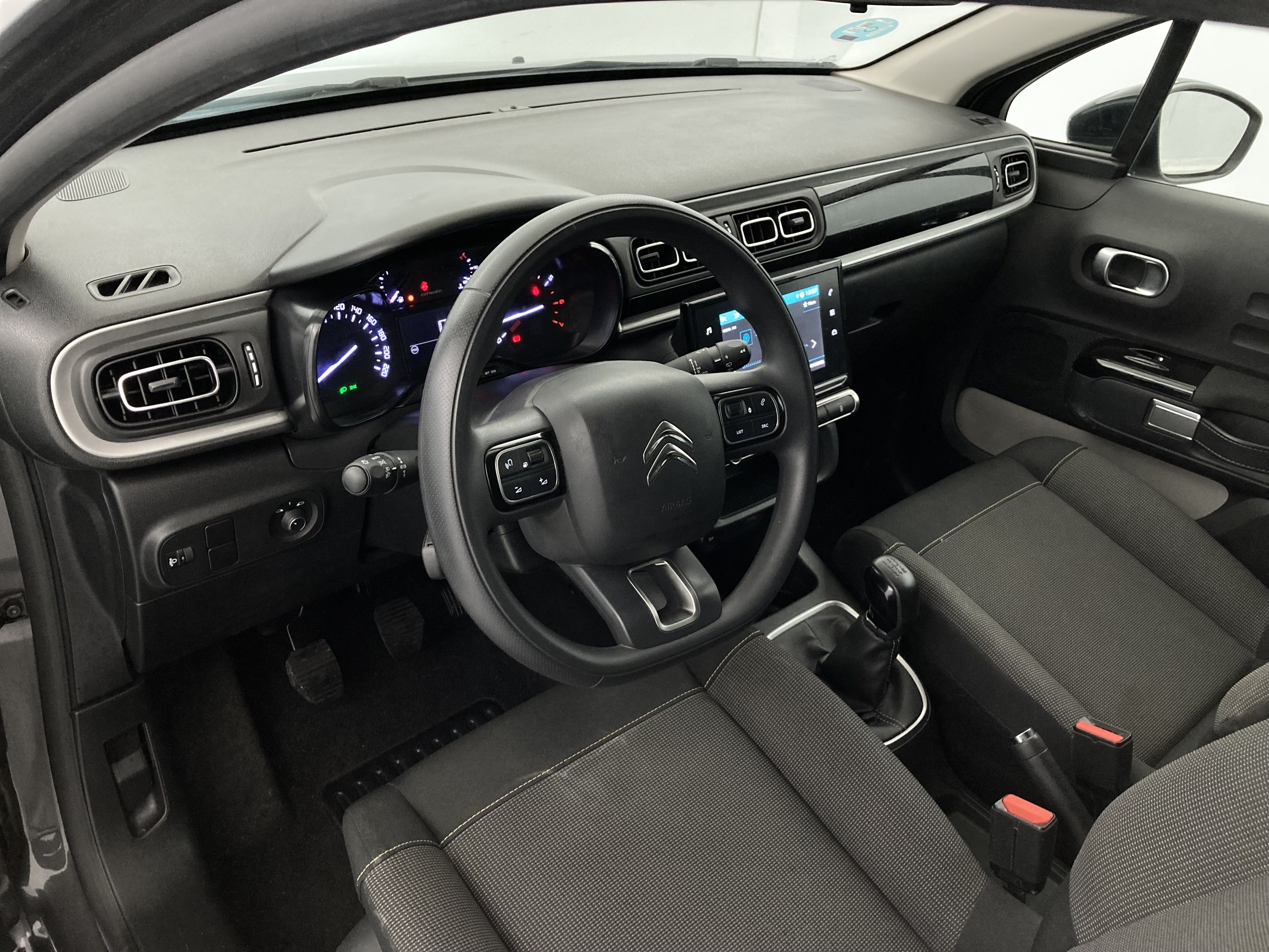 citroen c3 origin max 1.2 PURETECH 83 2024 gris platino / negro 32