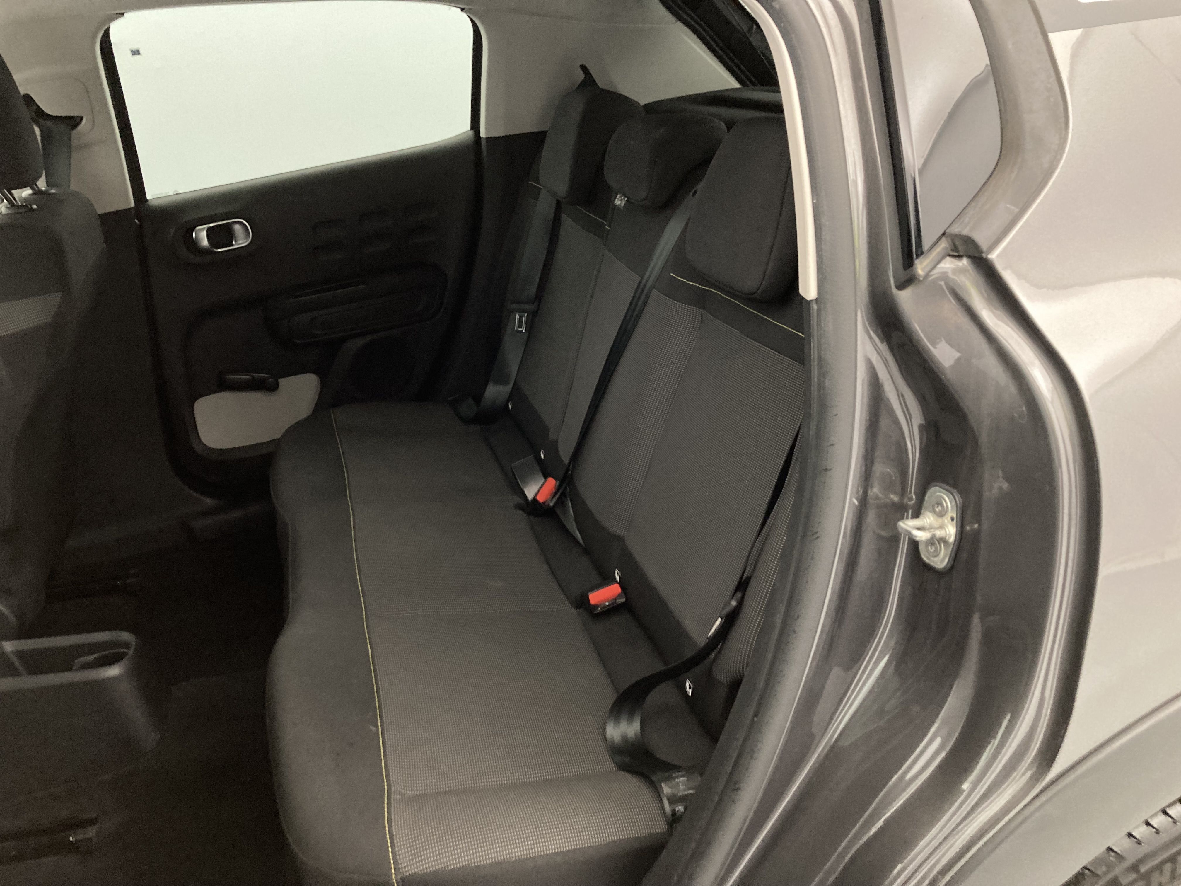 citroen c3 origin max 1.2 PURETECH 83 2024 gris platino / negro 26