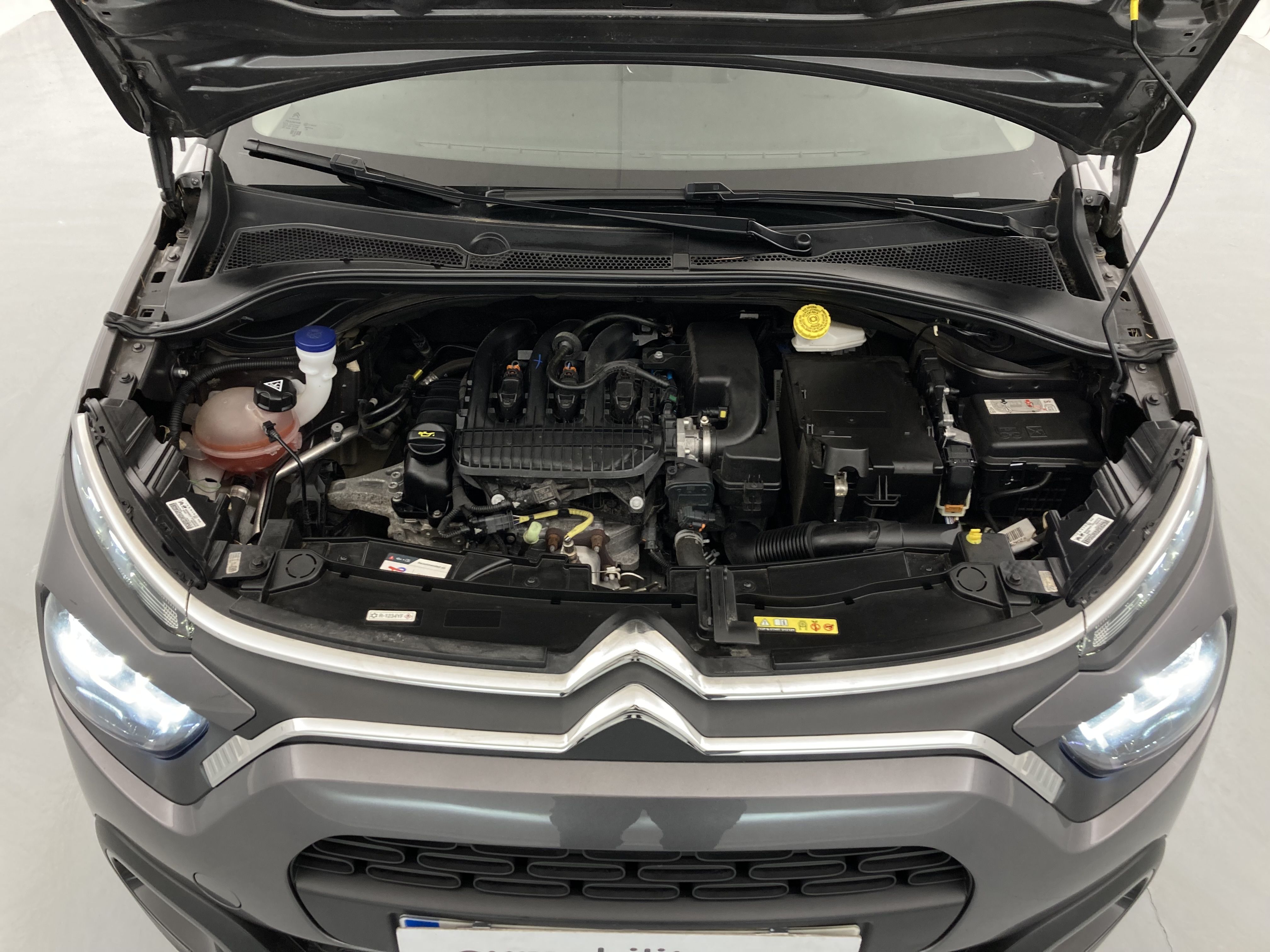 citroen c3 origin max 1.2 PURETECH 83 2024 gris platino / negro 28