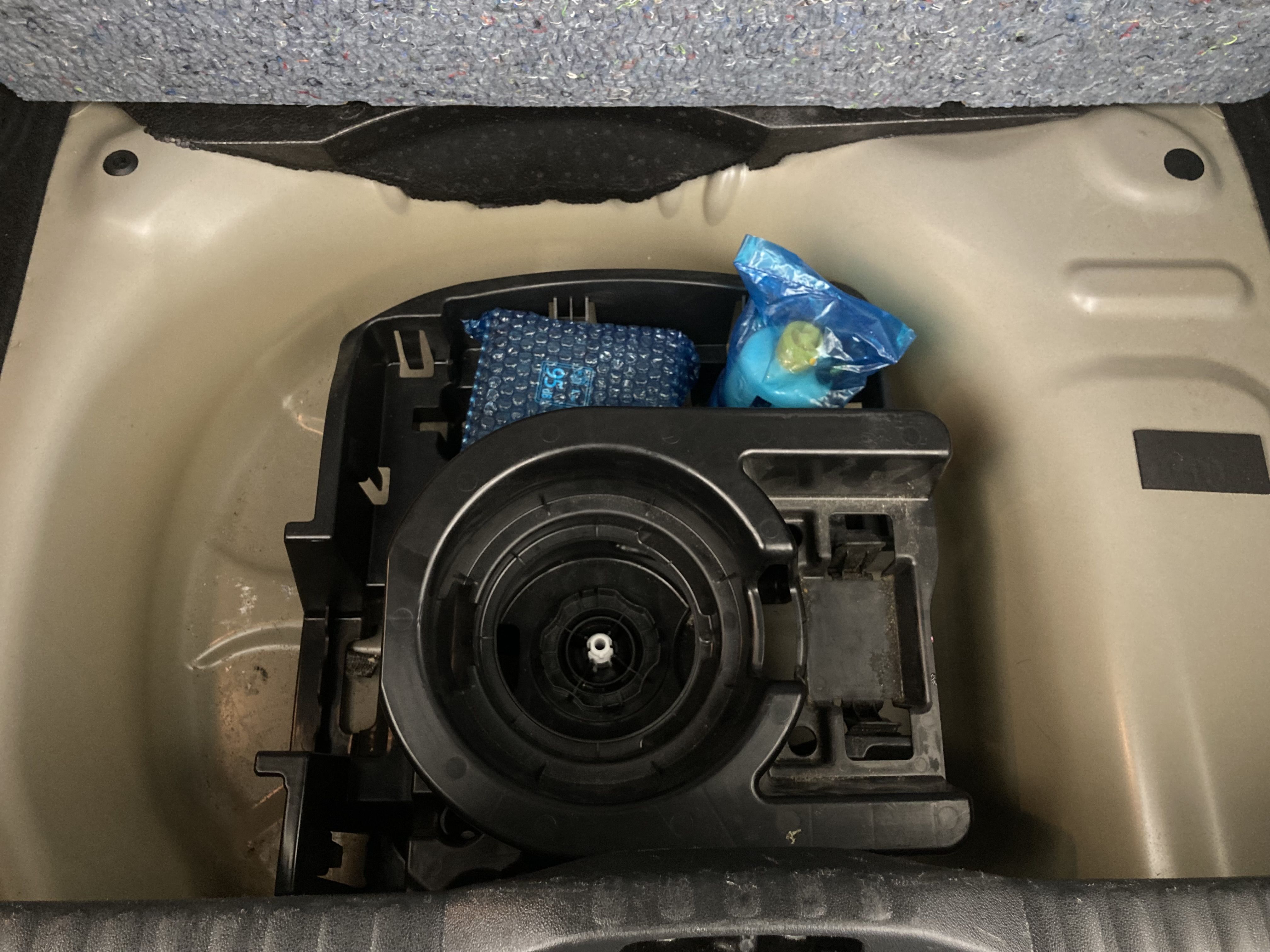 citroen c3 origin max 1.2 PURETECH 83 2024 gris platino / negro 25