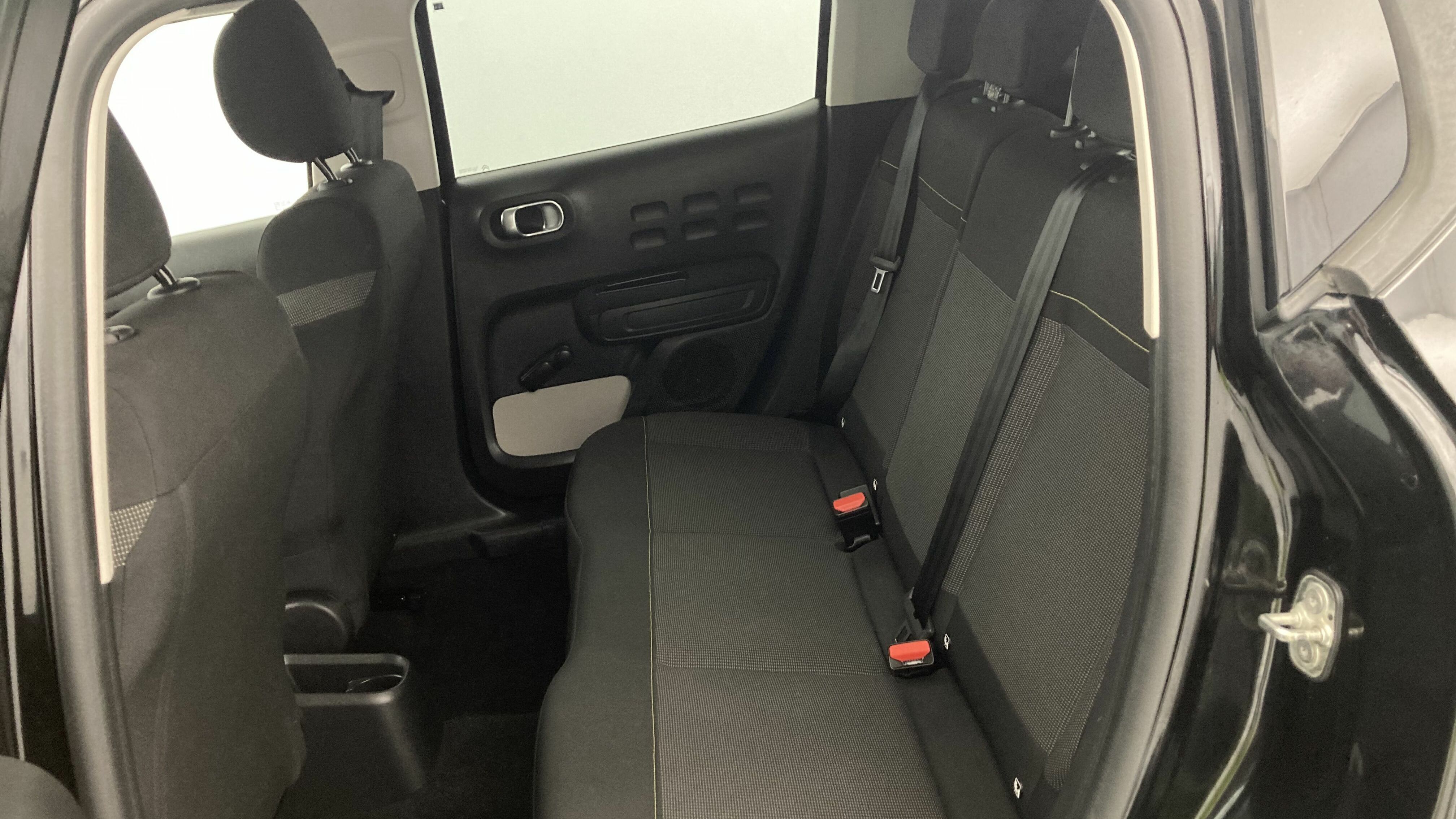 citroen c3 origin max 1.2 PURETECH 83 2024 negro perla nera / blanco 27