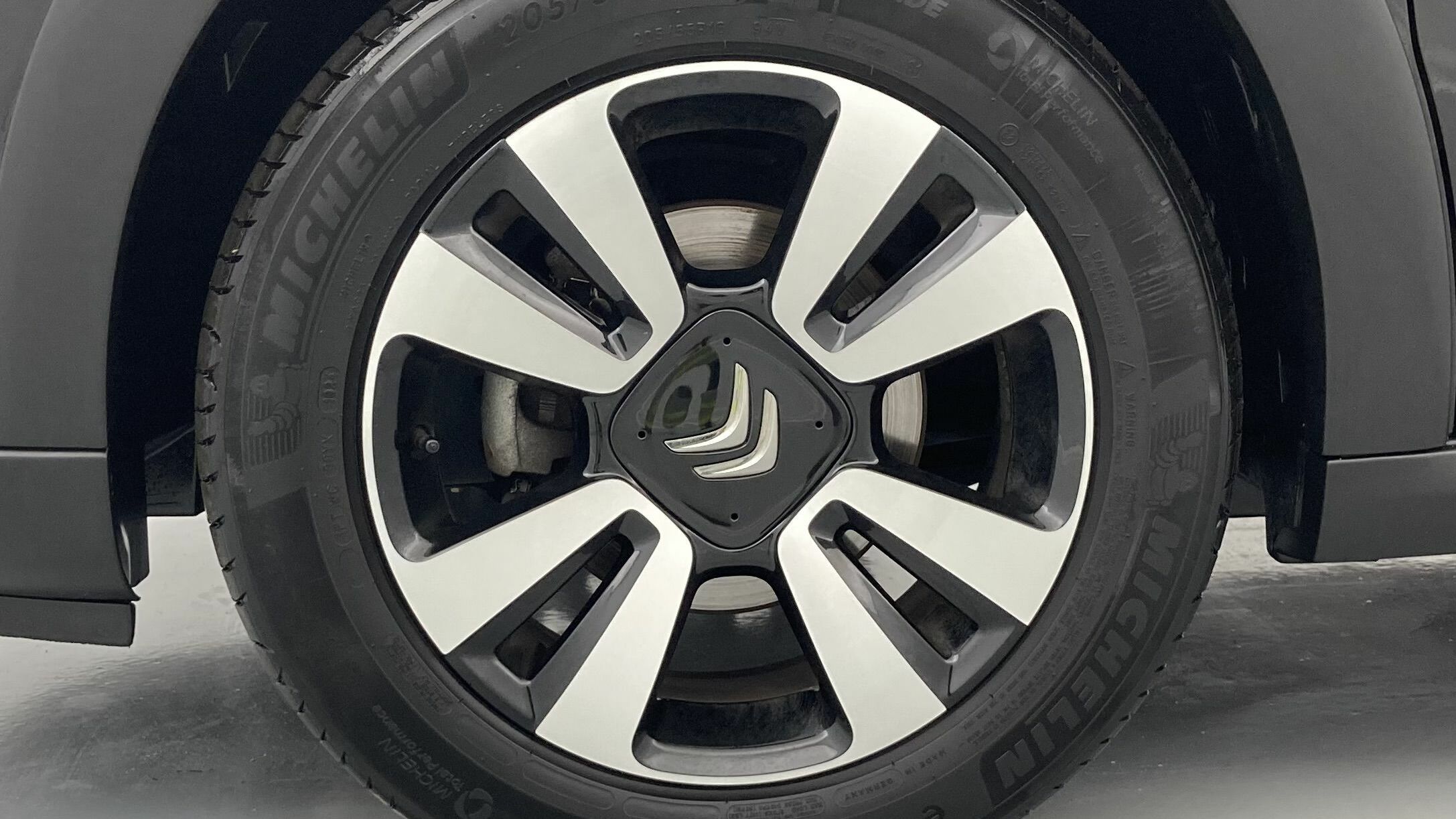 citroen c3 origin max 1.2 PURETECH 83 2024 negro perla nera / blanco 18