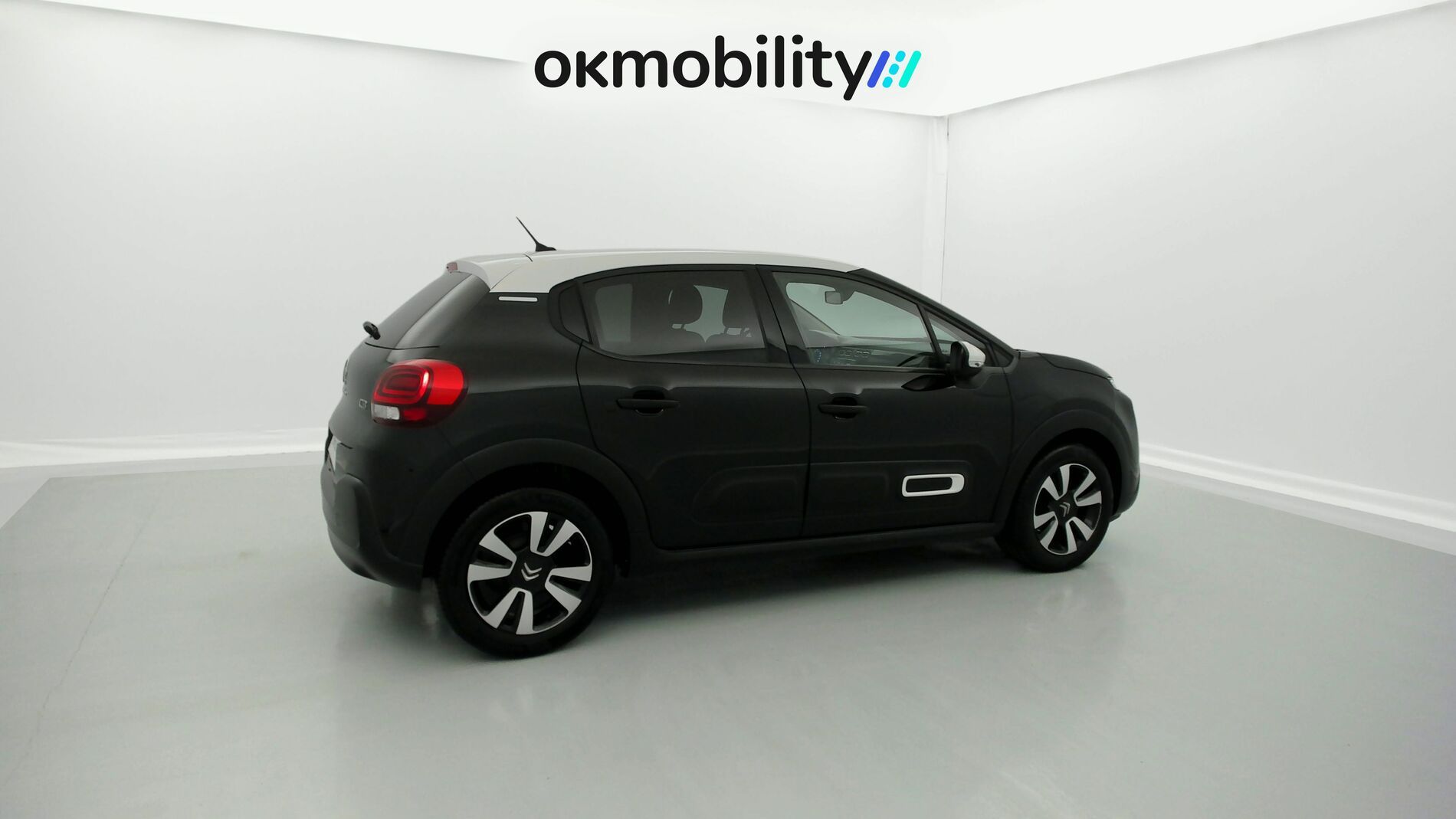 citroen c3 origin max 1.2 PURETECH 83 2024 negro perla nera / blanco 10