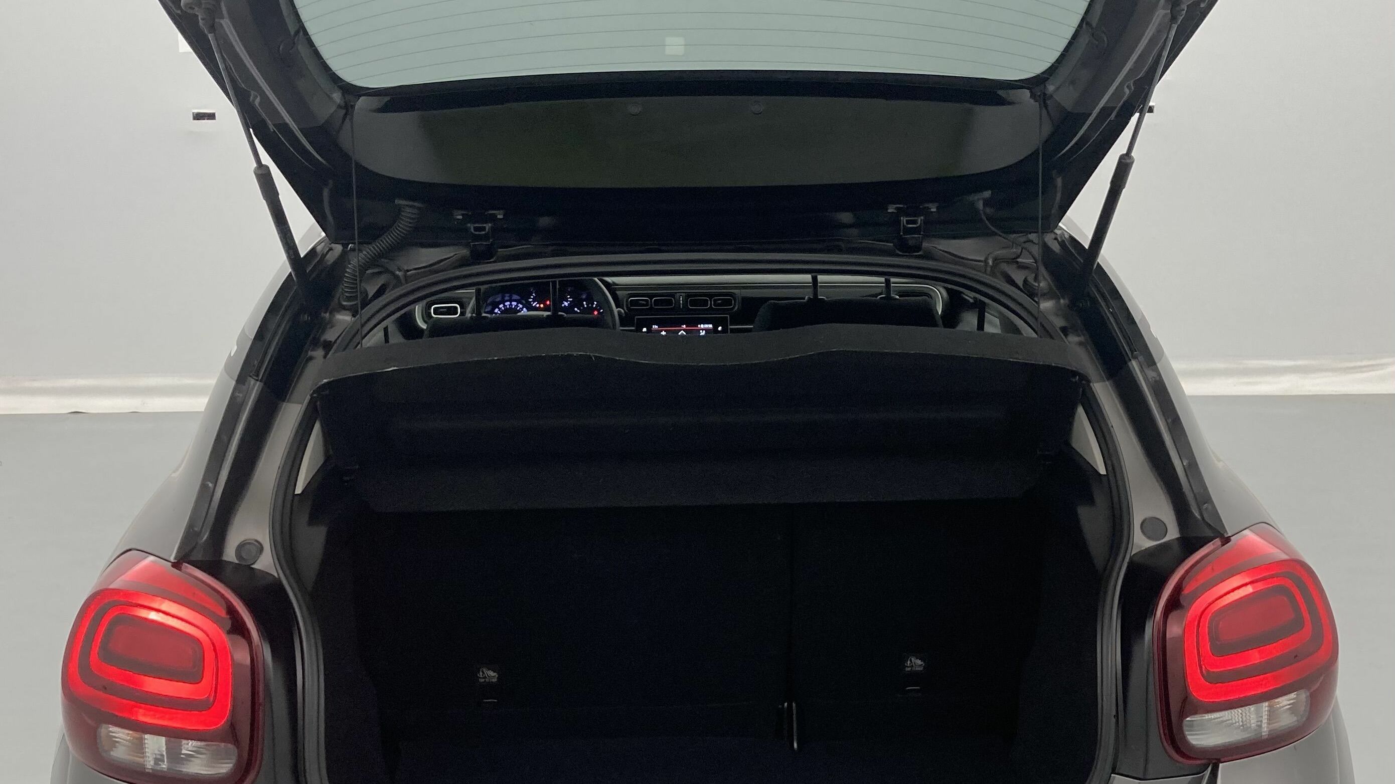 citroen c3 origin max 1.2 PURETECH 83 2024 gris platino 17