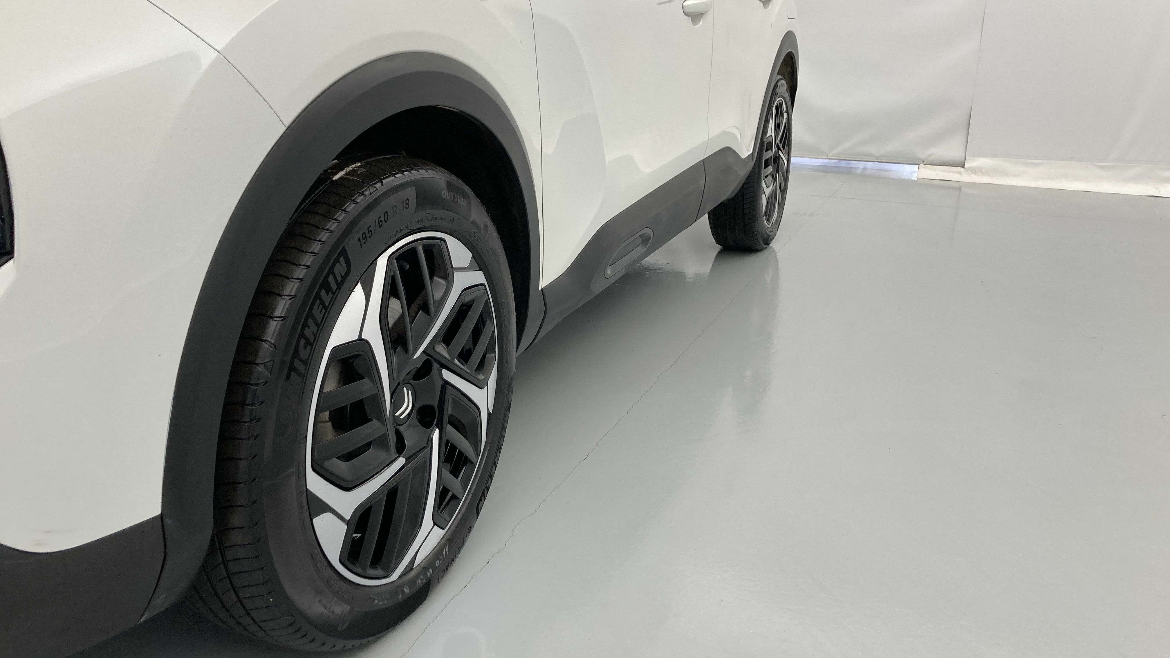 citroen c4 feel pack 1.2 PURETECH 130 2023 blanco nacarado 21