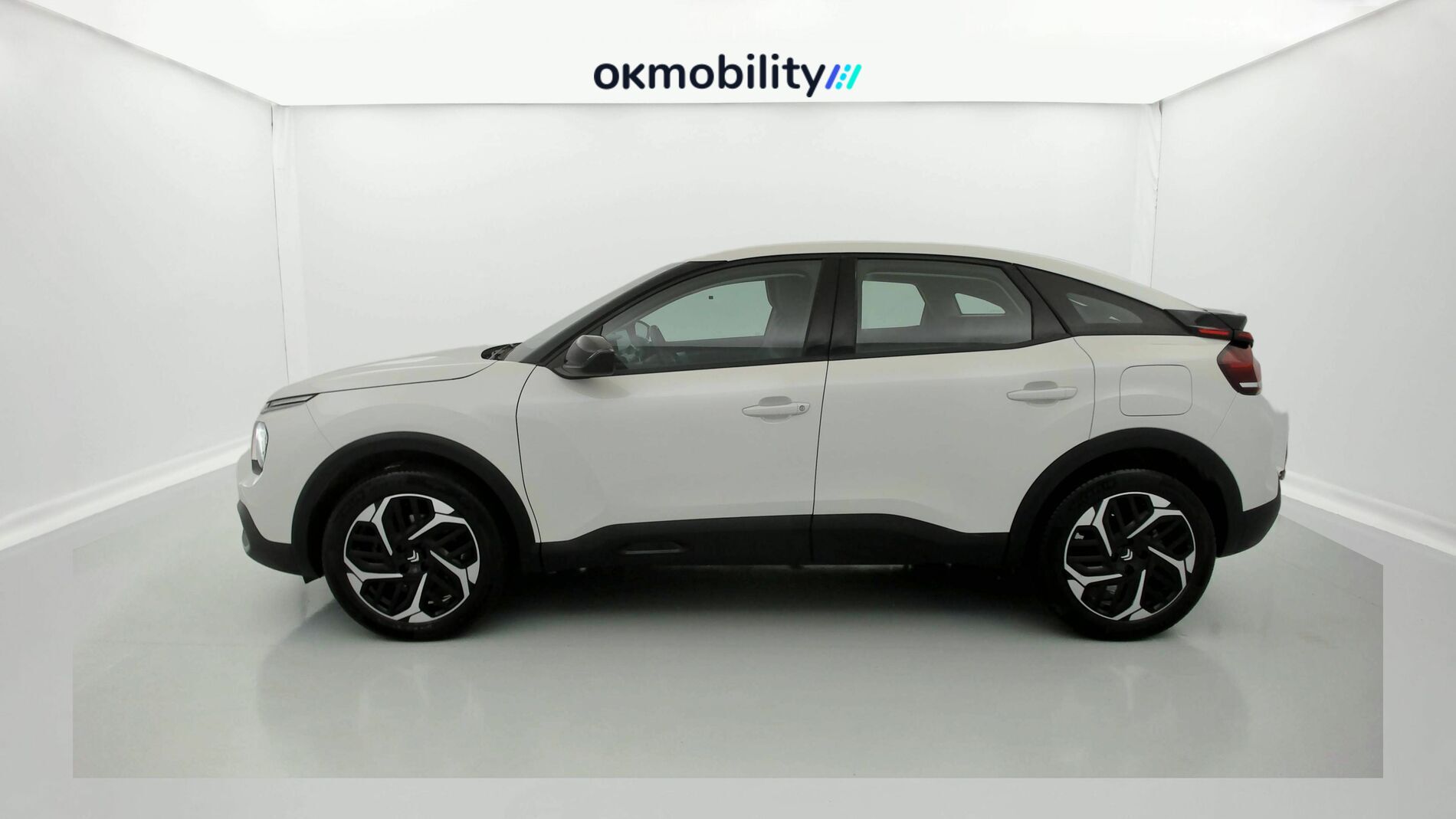 citroen c4 feel pack 1.2 PURETECH 130 2023 blanco nacarado 3