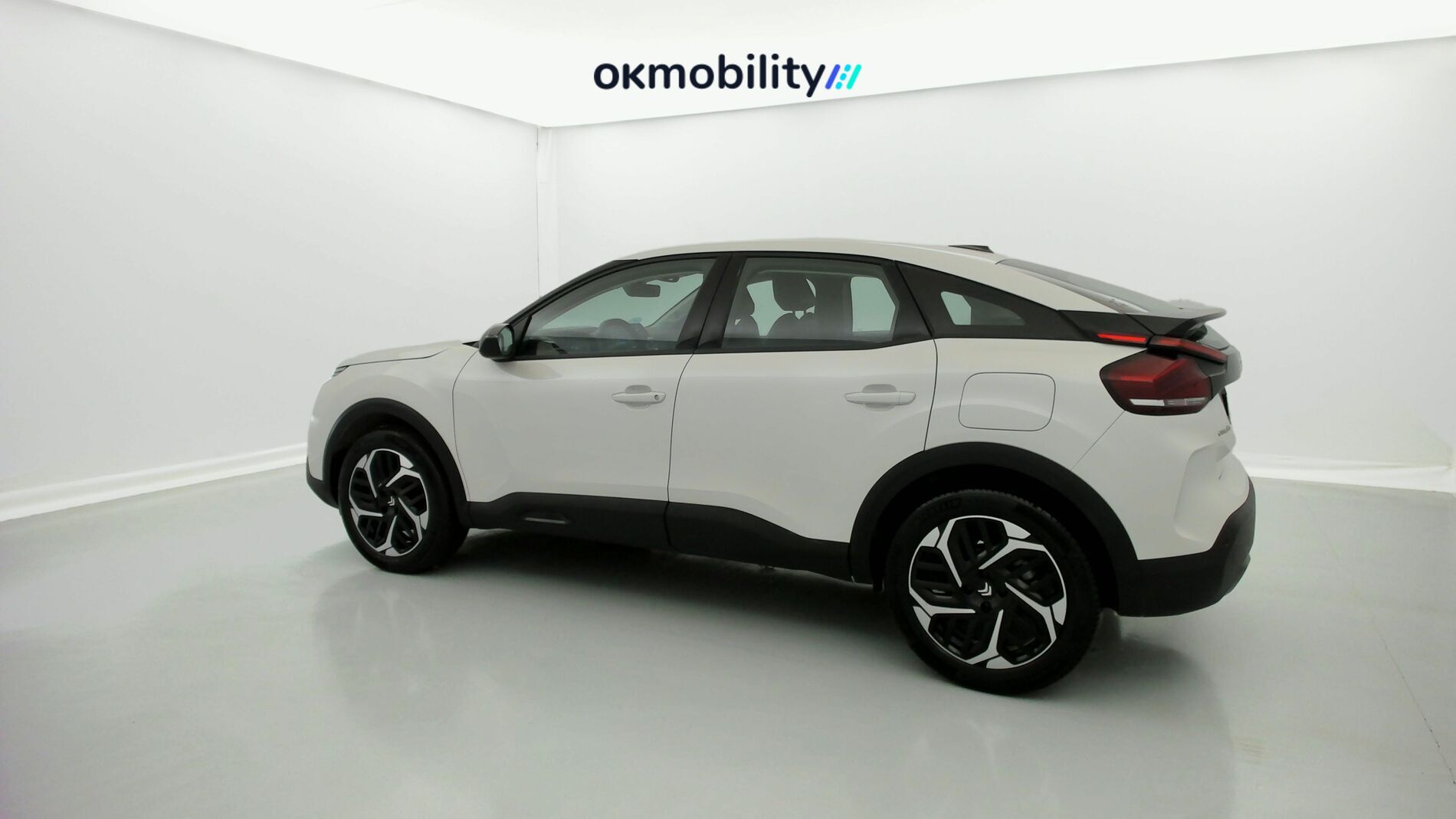 citroen c4 feel pack 1.2 PURETECH 130 2023 blanco nacarado 5