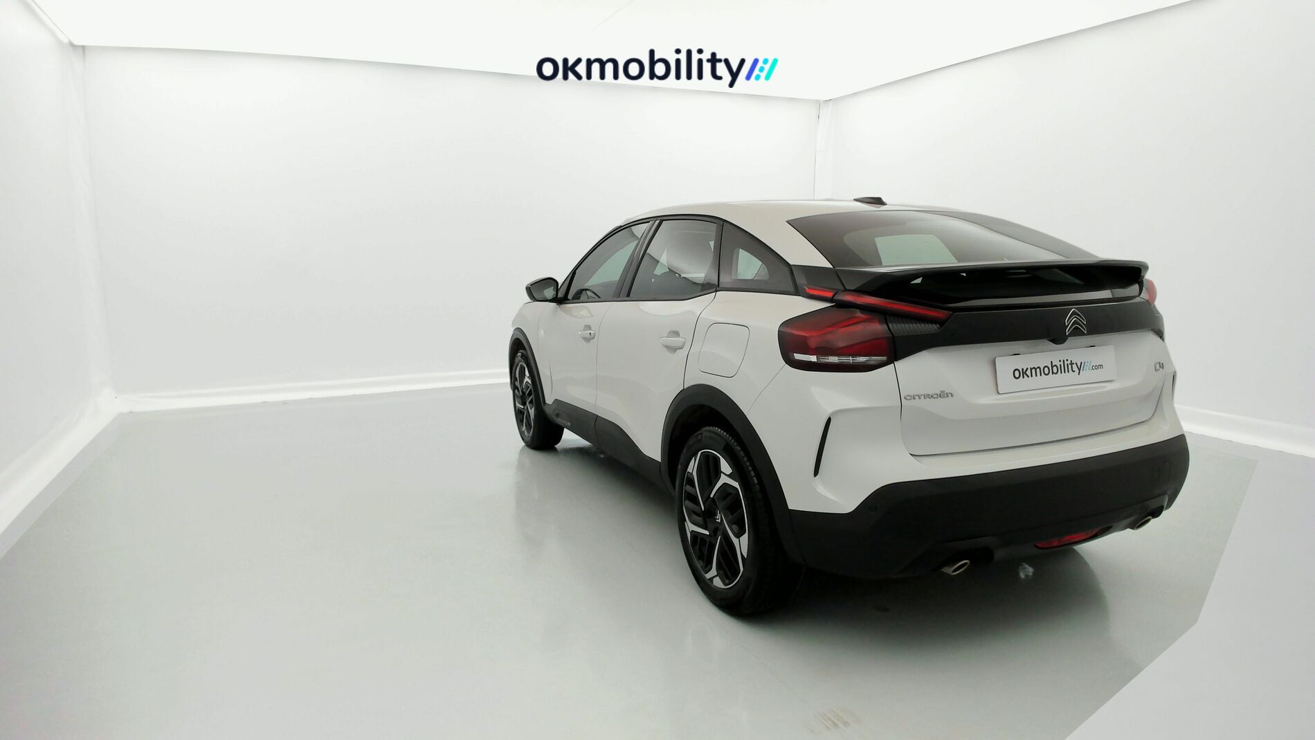 citroen c4 feel pack 1.2 PURETECH 130 2023 blanco nacarado 4