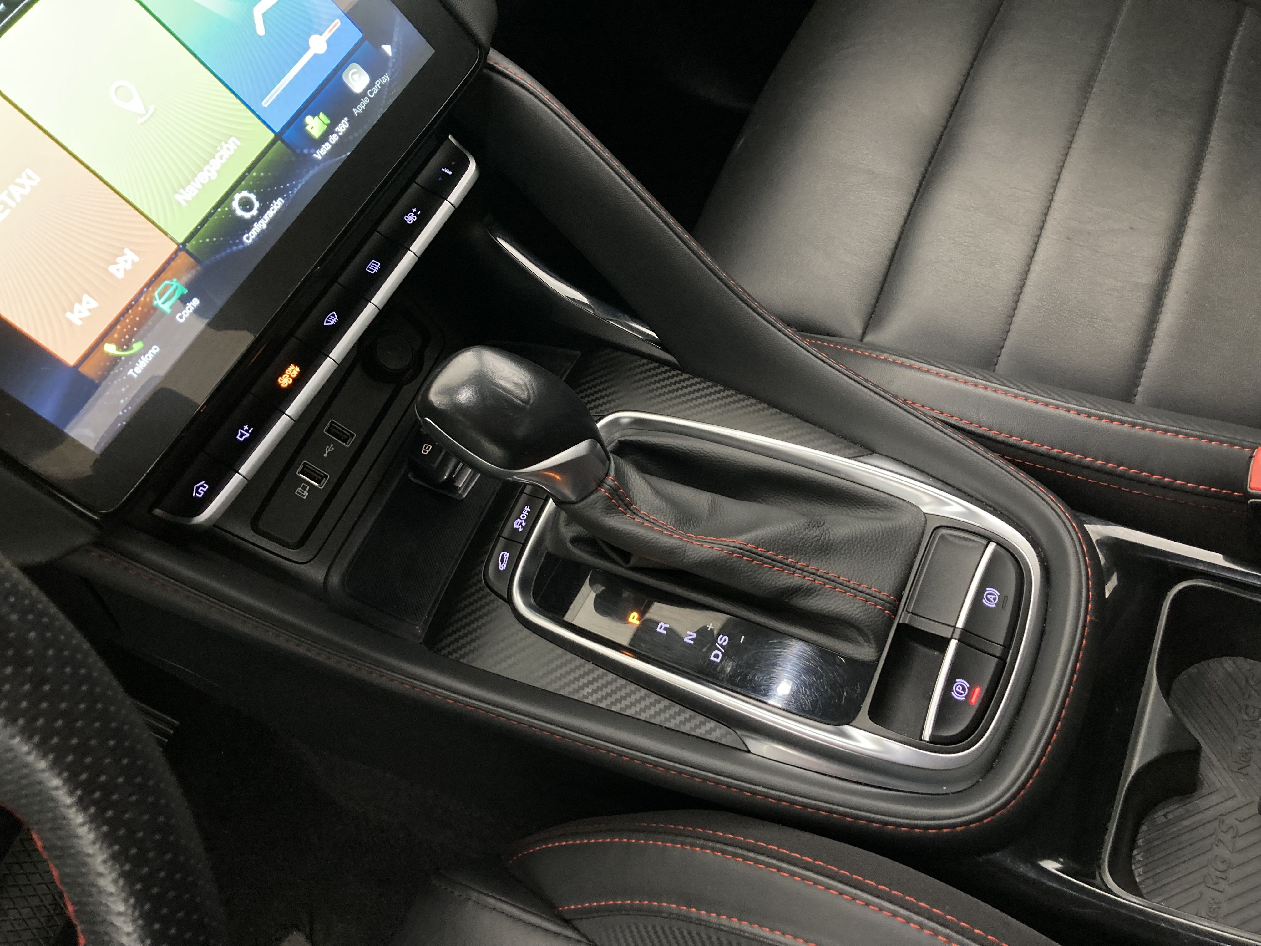 mg zs luxury 1.0 T-GDI 111 CA 2023 dover white 26