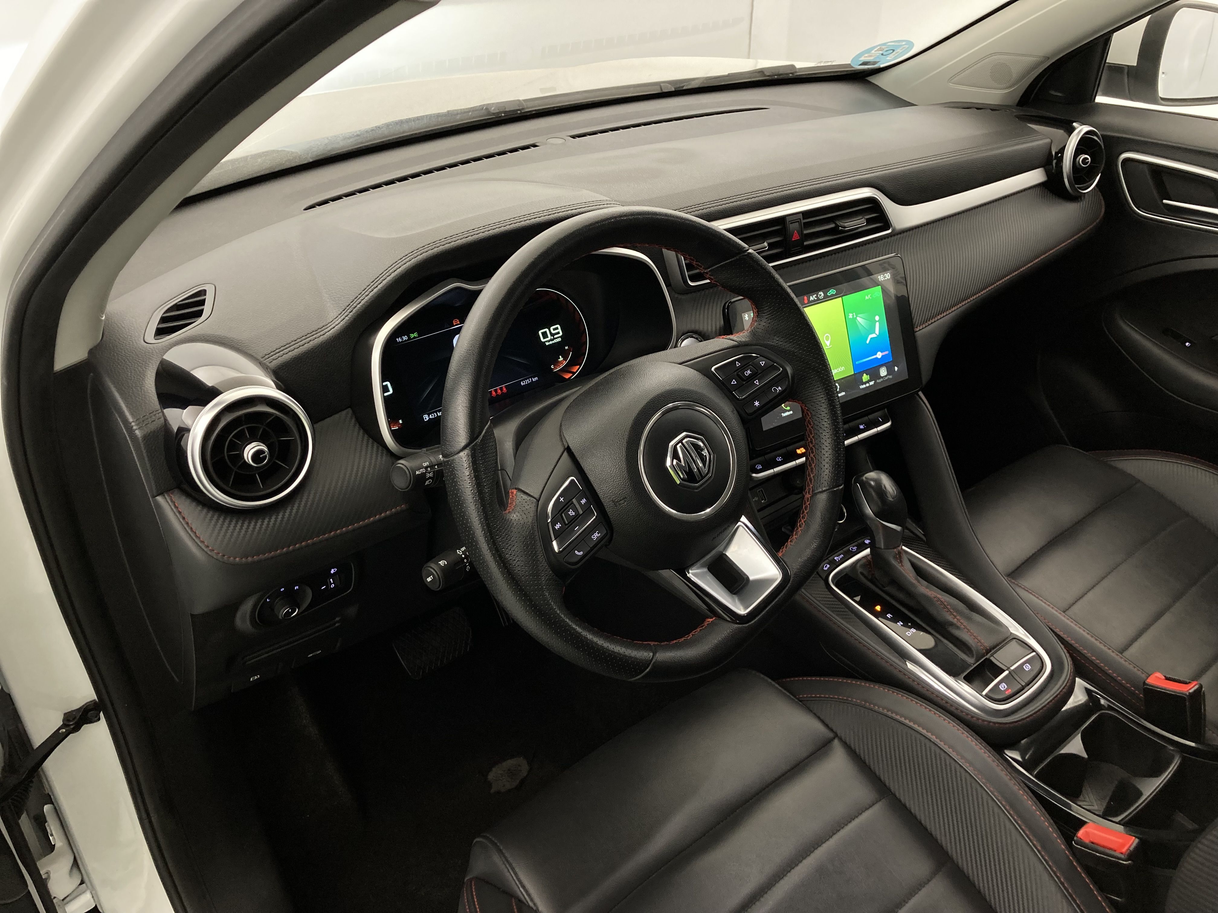 mg zs luxury 1.0 T-GDI 111 CA 2023 dover white 28