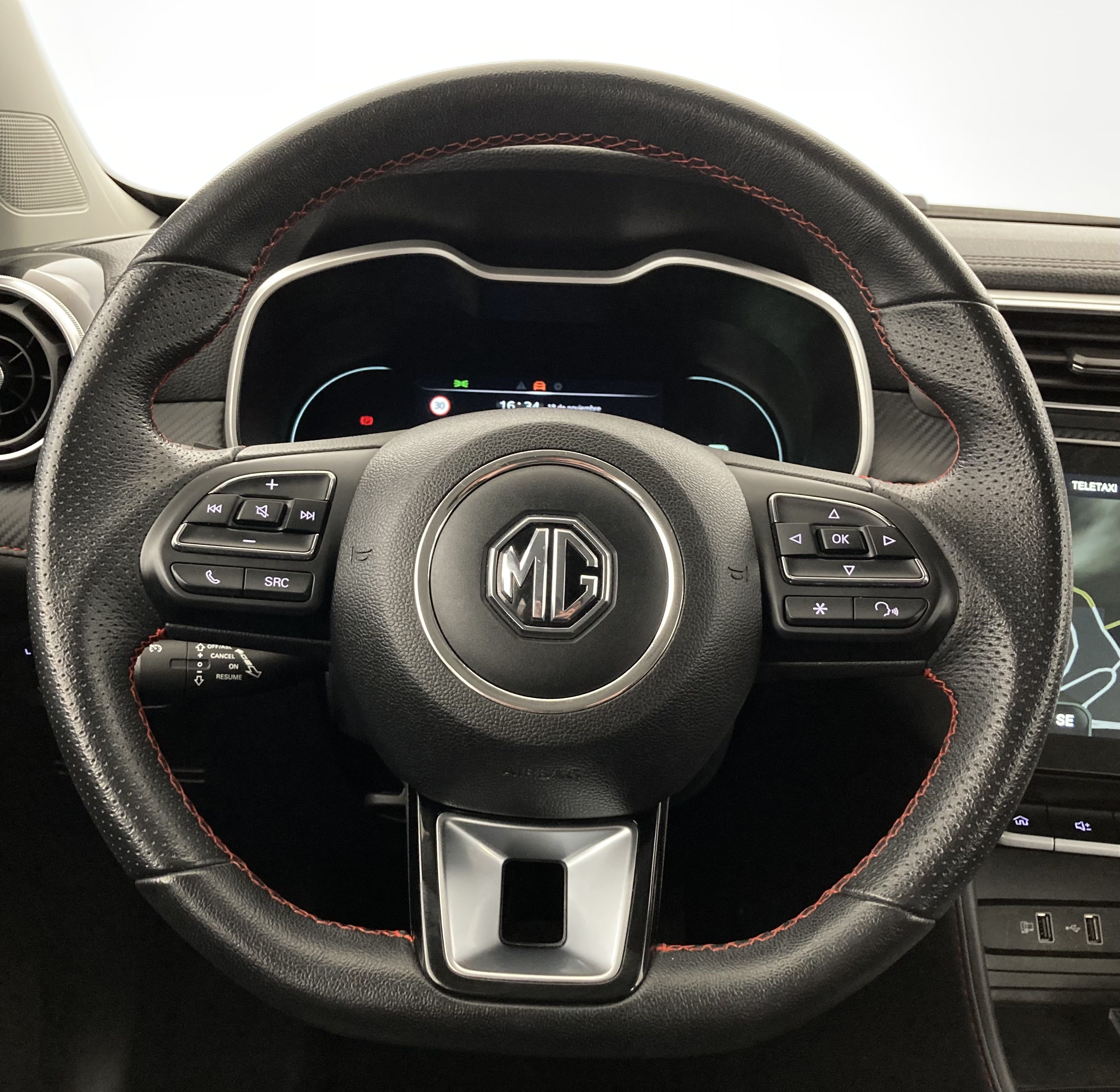 mg zs luxury 1.0 T-GDI 111 CA 2023 dover white 24