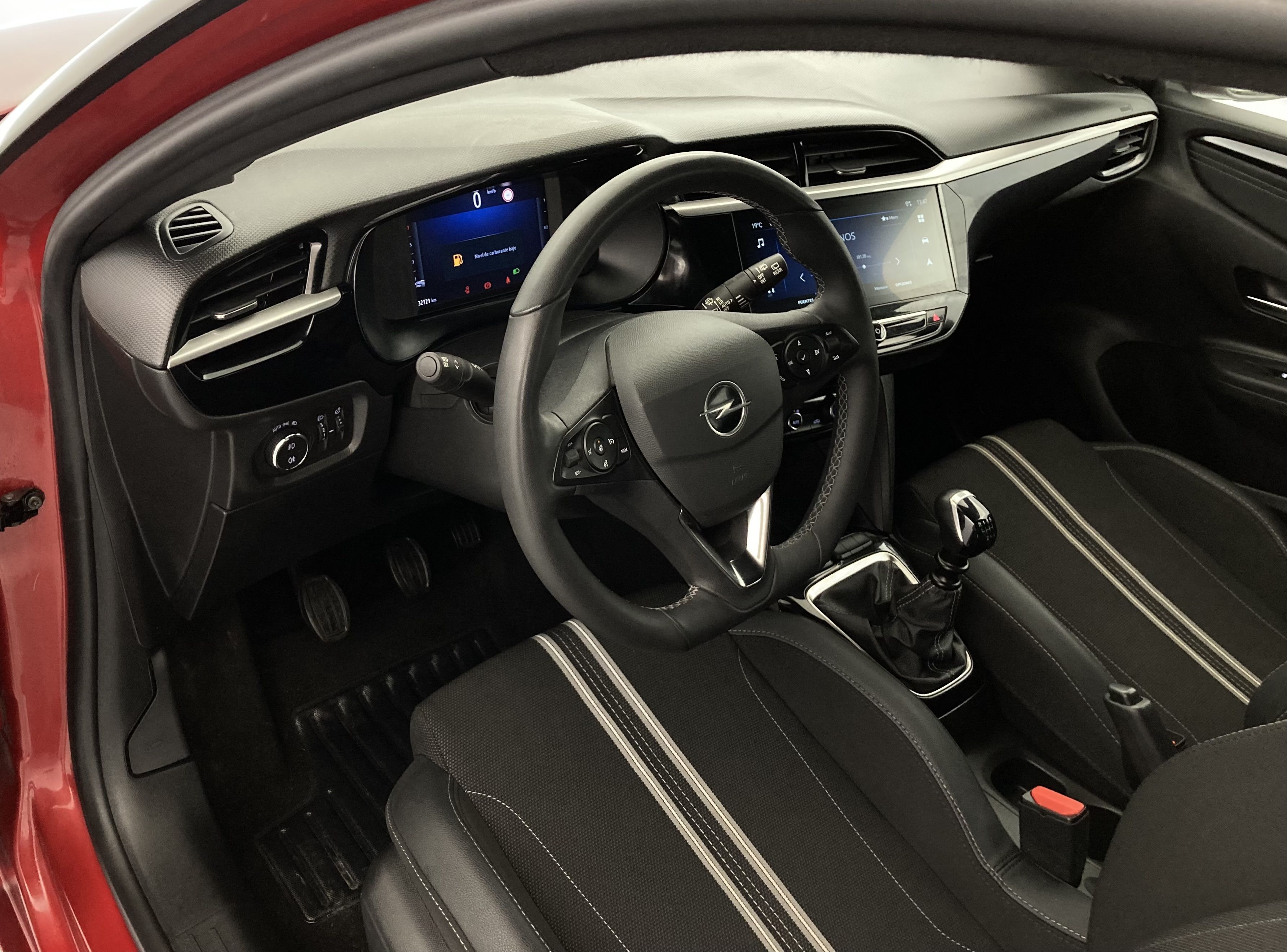 opel corsa gs 1.2T 100 2024 kardio red 26