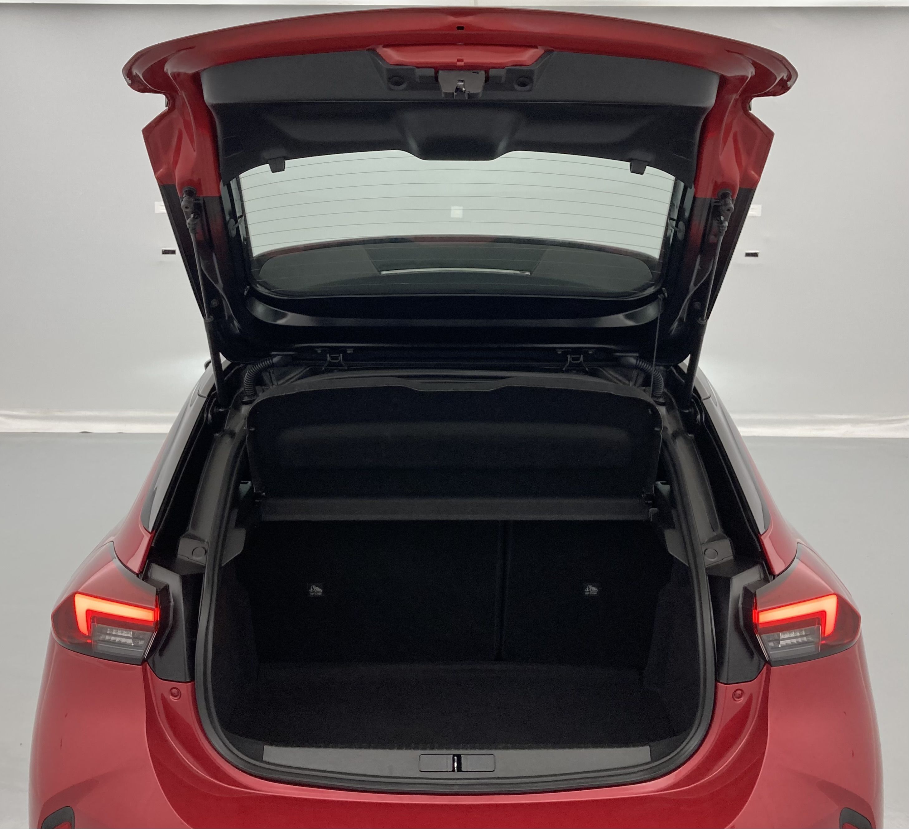 opel corsa gs 1.2T 100 2024 kardio red 21