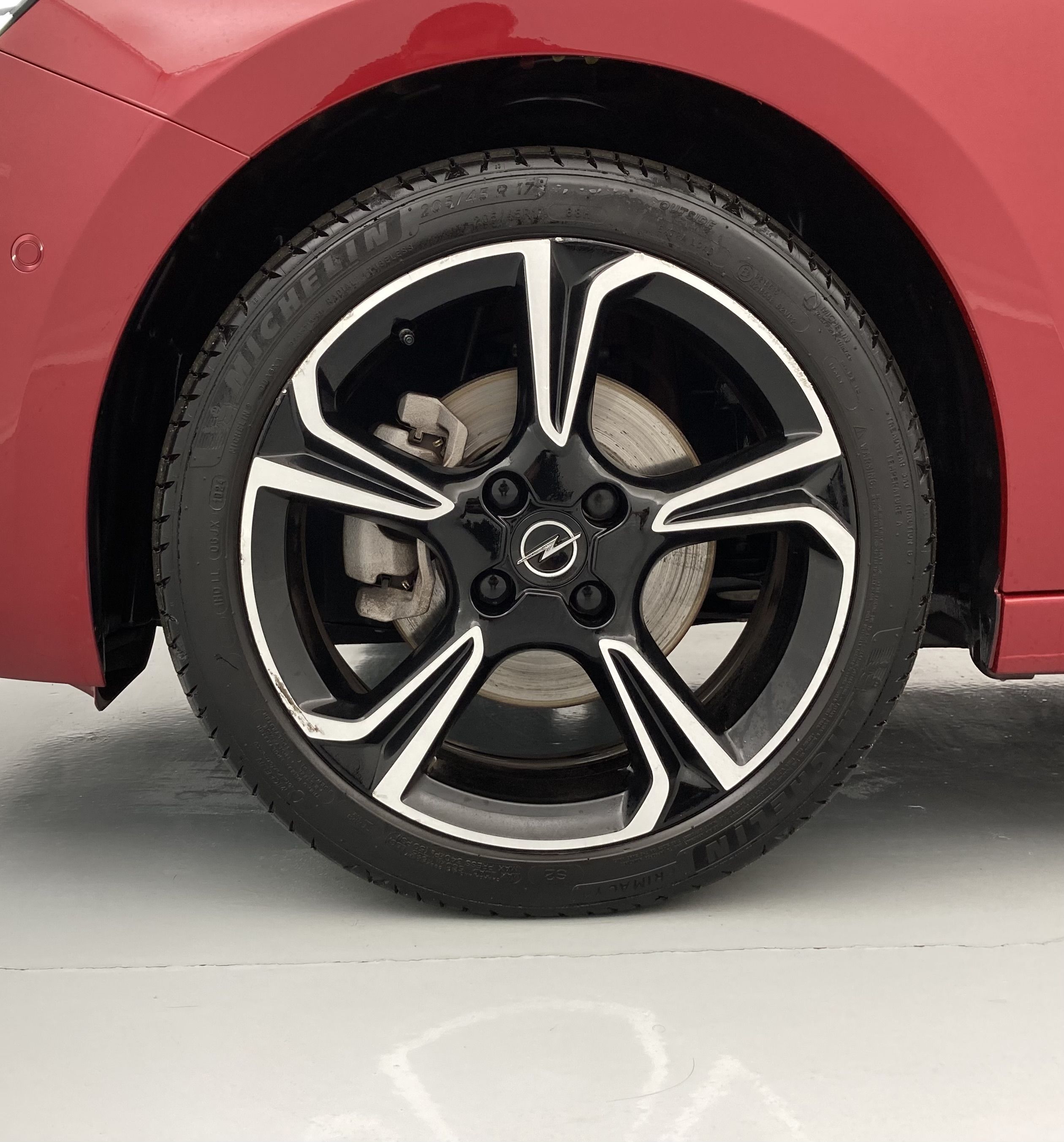 opel corsa gs 1.2T 100 2024 kardio red 20