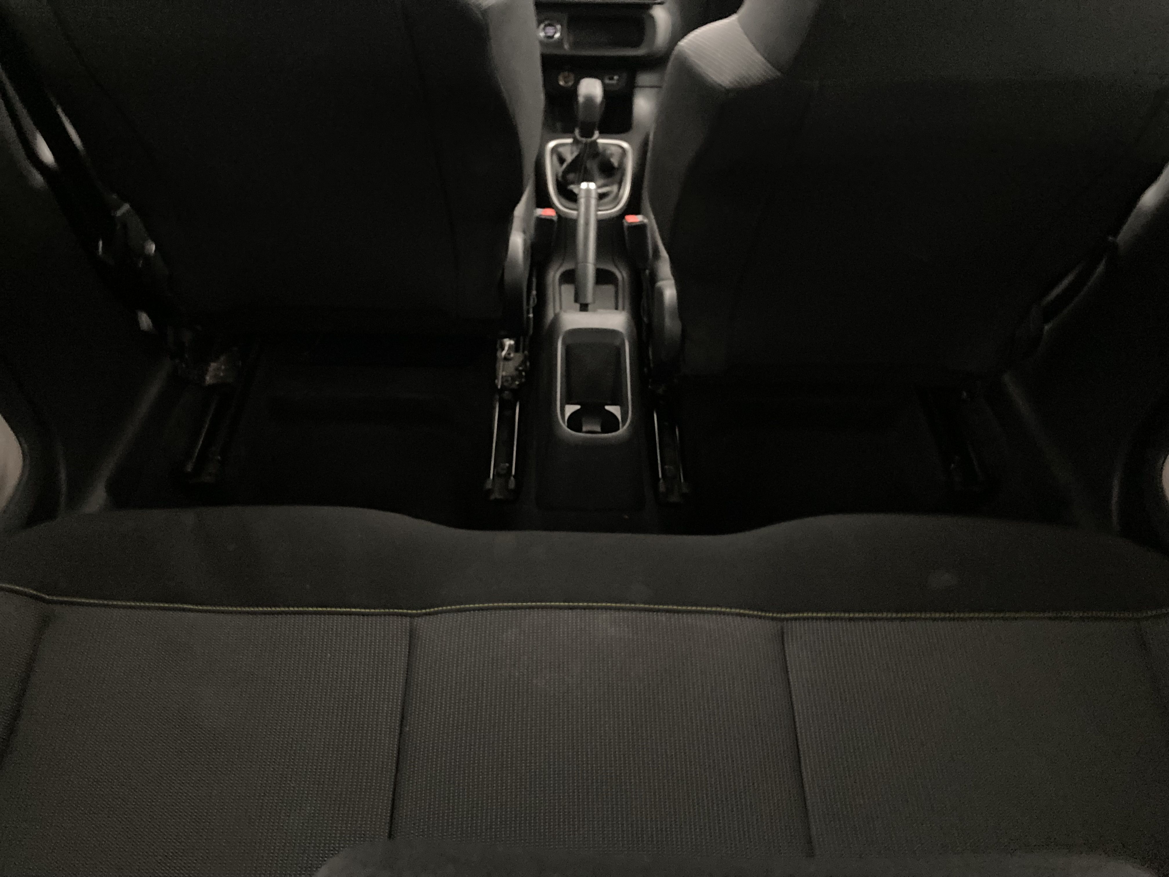 citroen c3 shine 1.2 PURETECH 83 2023 gris acero / negro 25