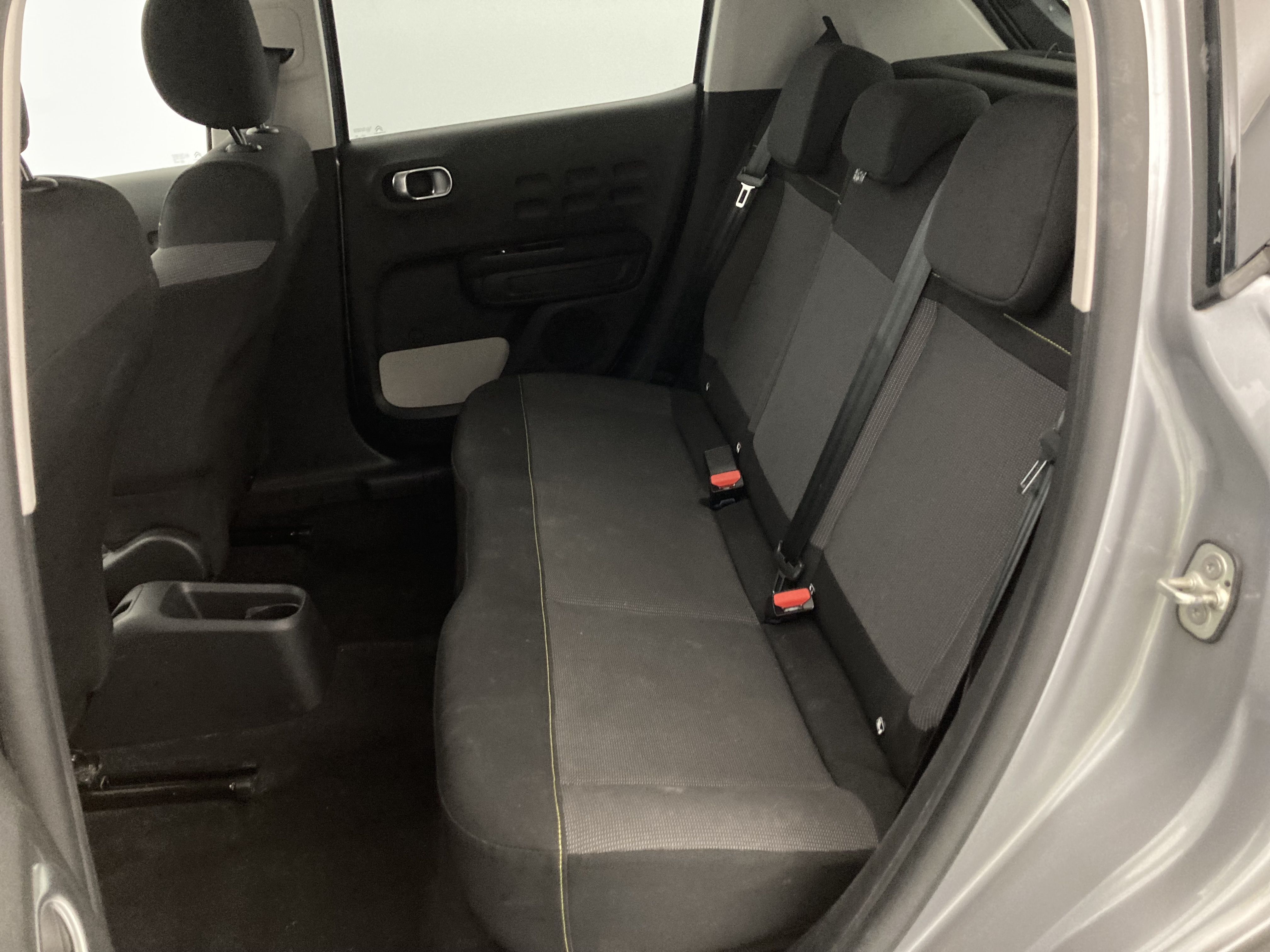 citroen c3 shine 1.2 PURETECH 83 2023 gris acero / negro 28