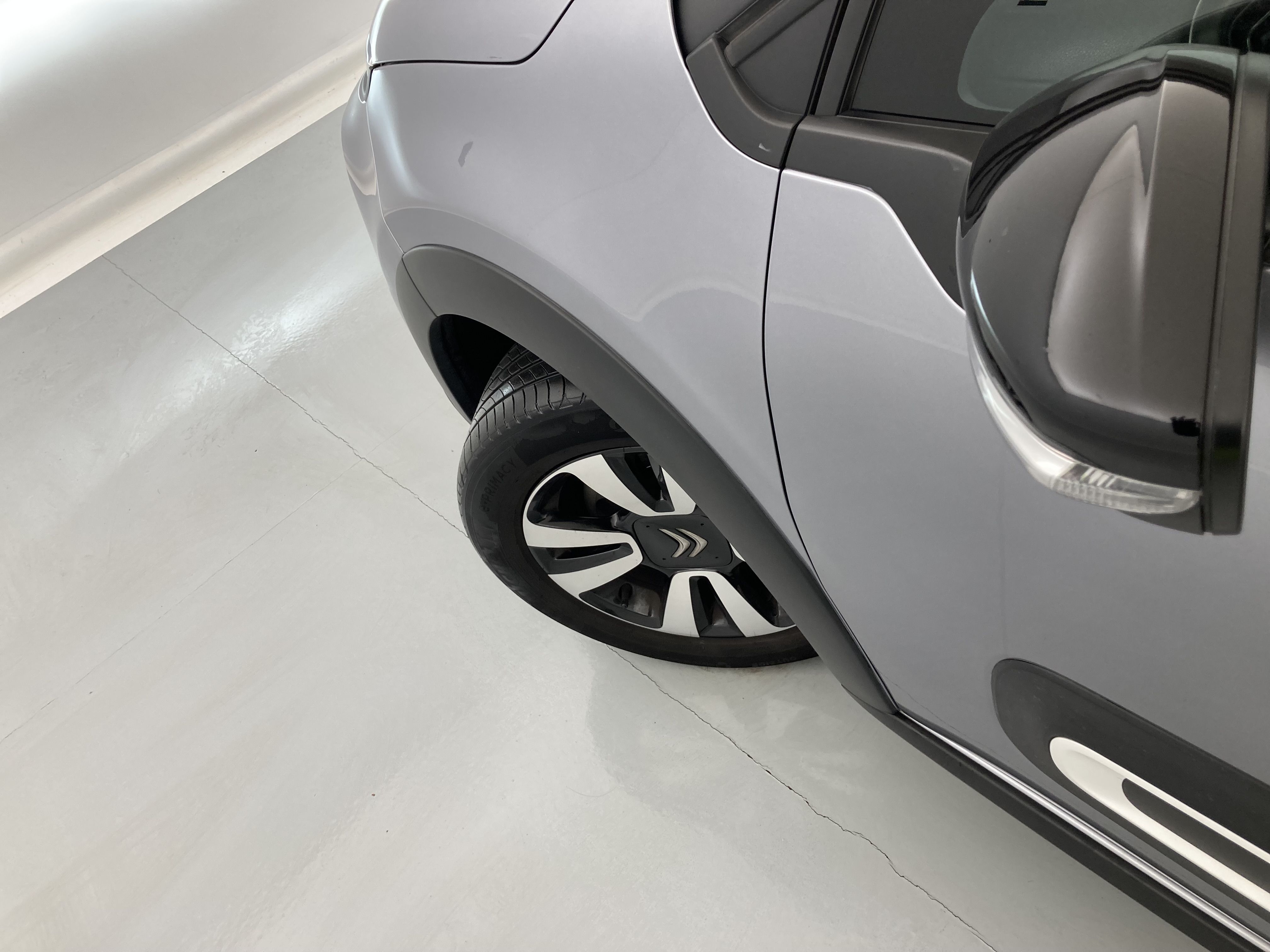 citroen c3 shine 1.2 PURETECH 83 2023 gris acero / negro 18