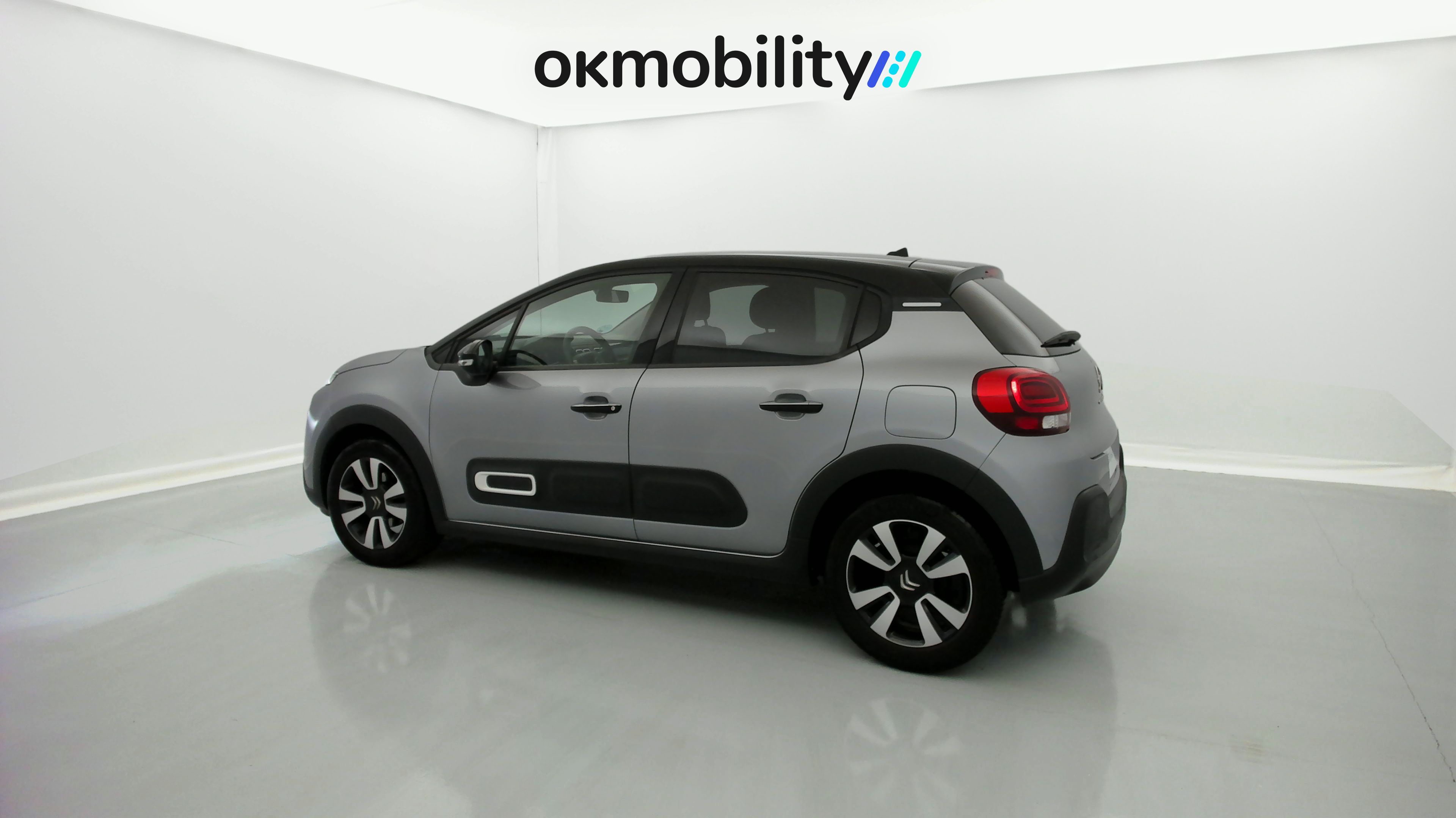 citroen c3 shine 1.2 PURETECH 83 2023 gris acero / negro 5