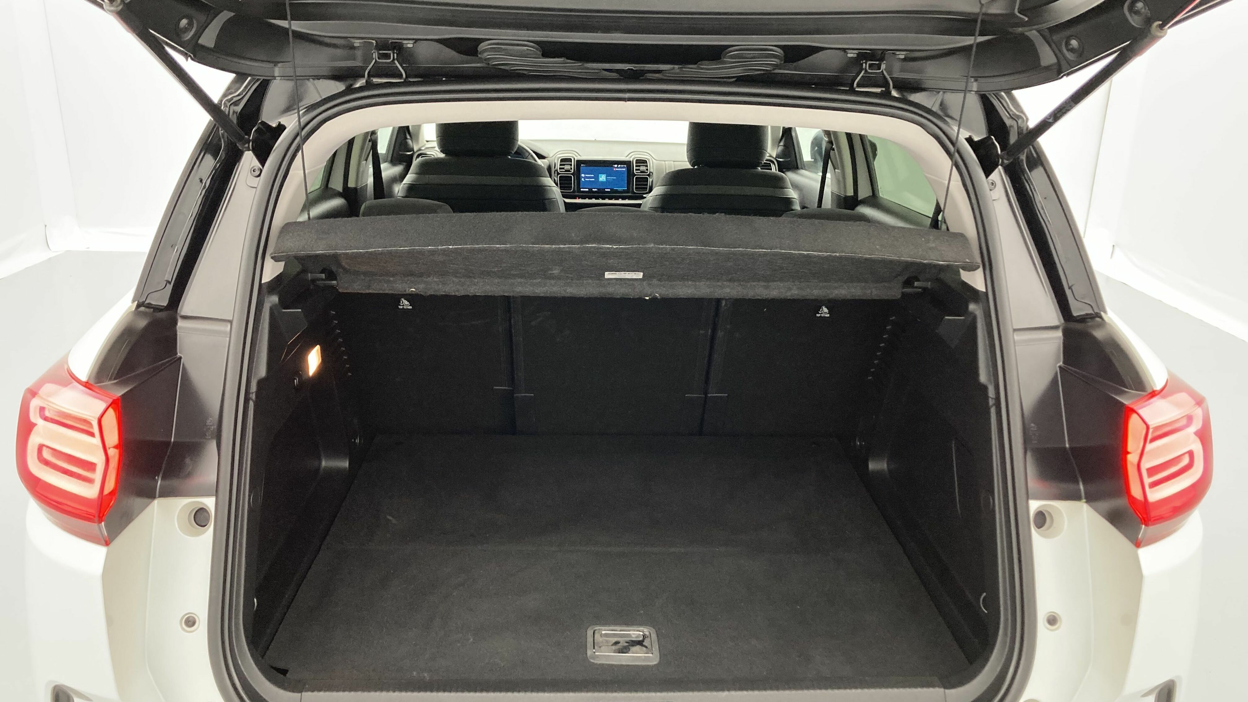 citroen c5 aircross shine 1.6 PURETECH HYBRID 225 E-EAT 2022 blanco nacarado / negro 18