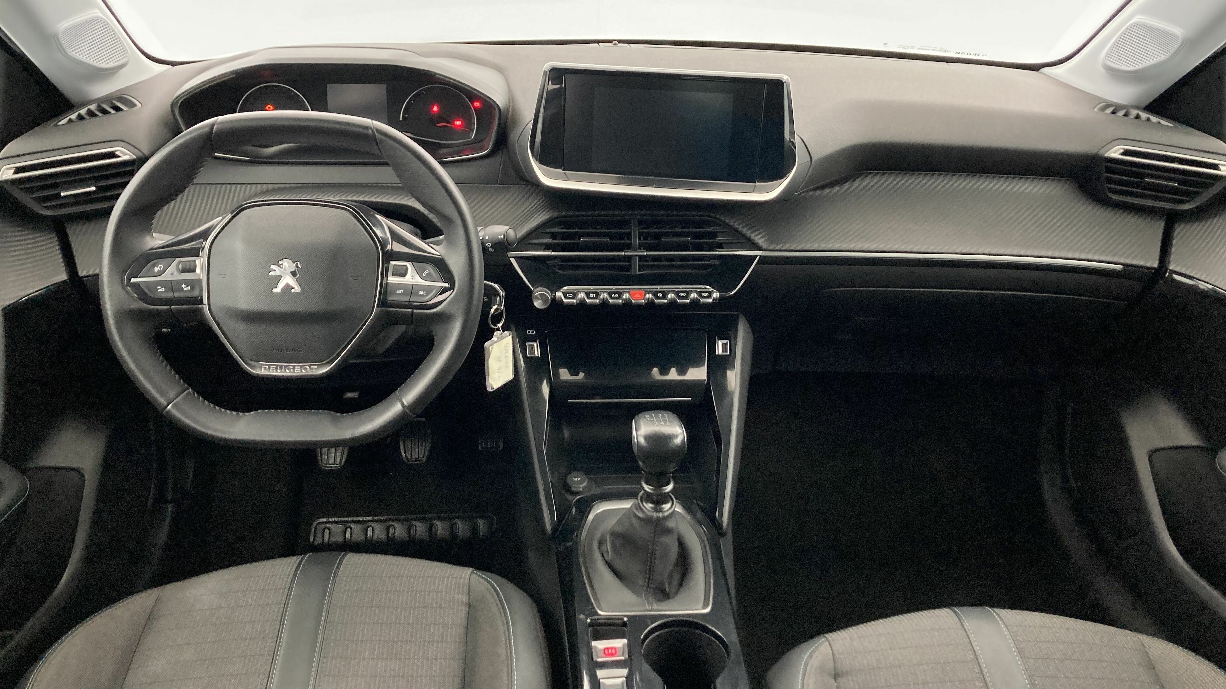 peugeot 208 allure 1.2 PURETECH 100 2024 blanco banquise 25